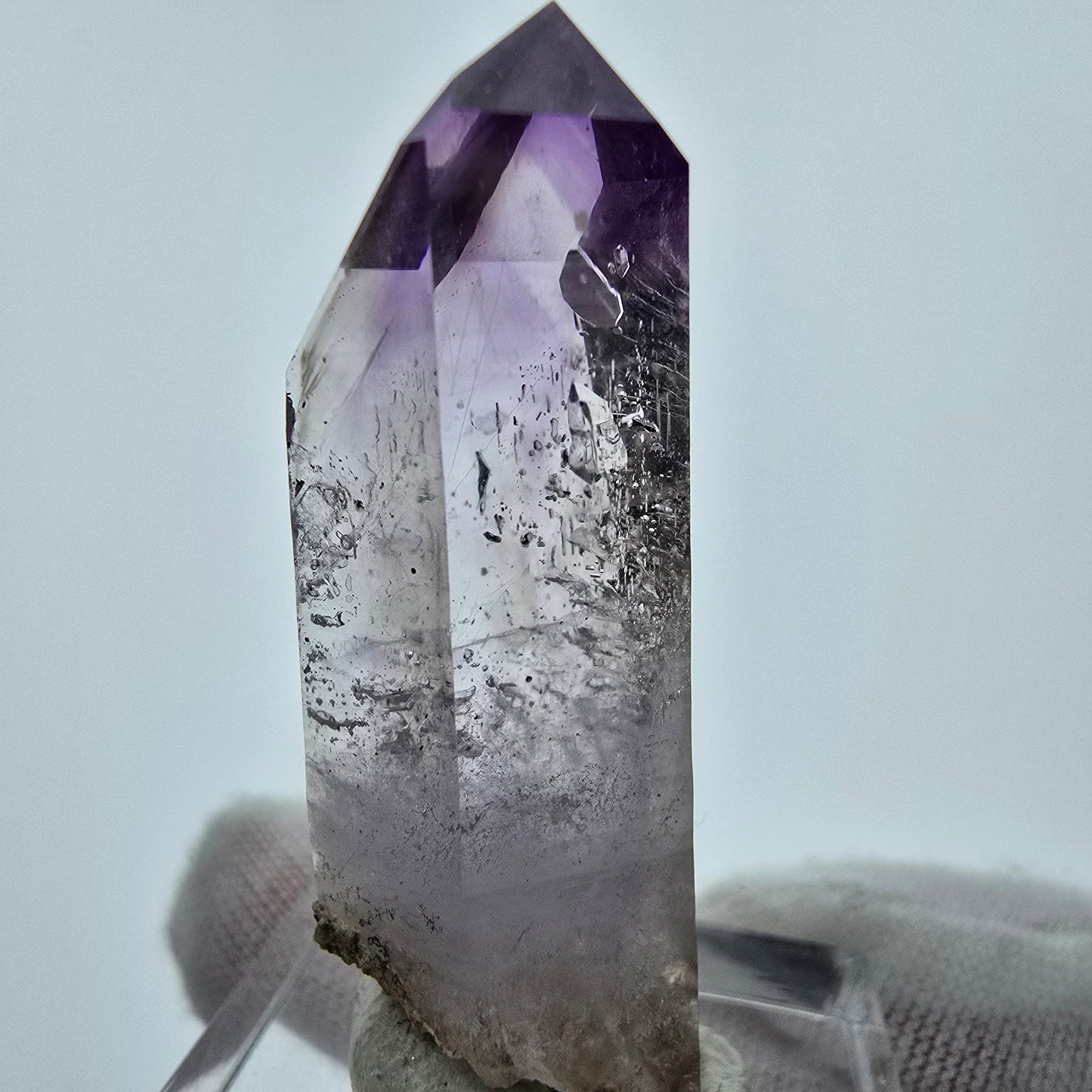 Cristal d'améthyste fantôme transparent Goboboseb, Namibie 41*15*11mm Collection
