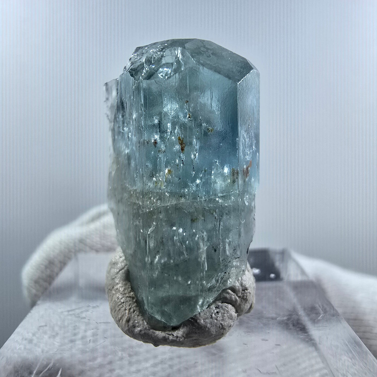 Cristal d'aigue-marine X clair rare Erongo, Namibie 24*15*12mm