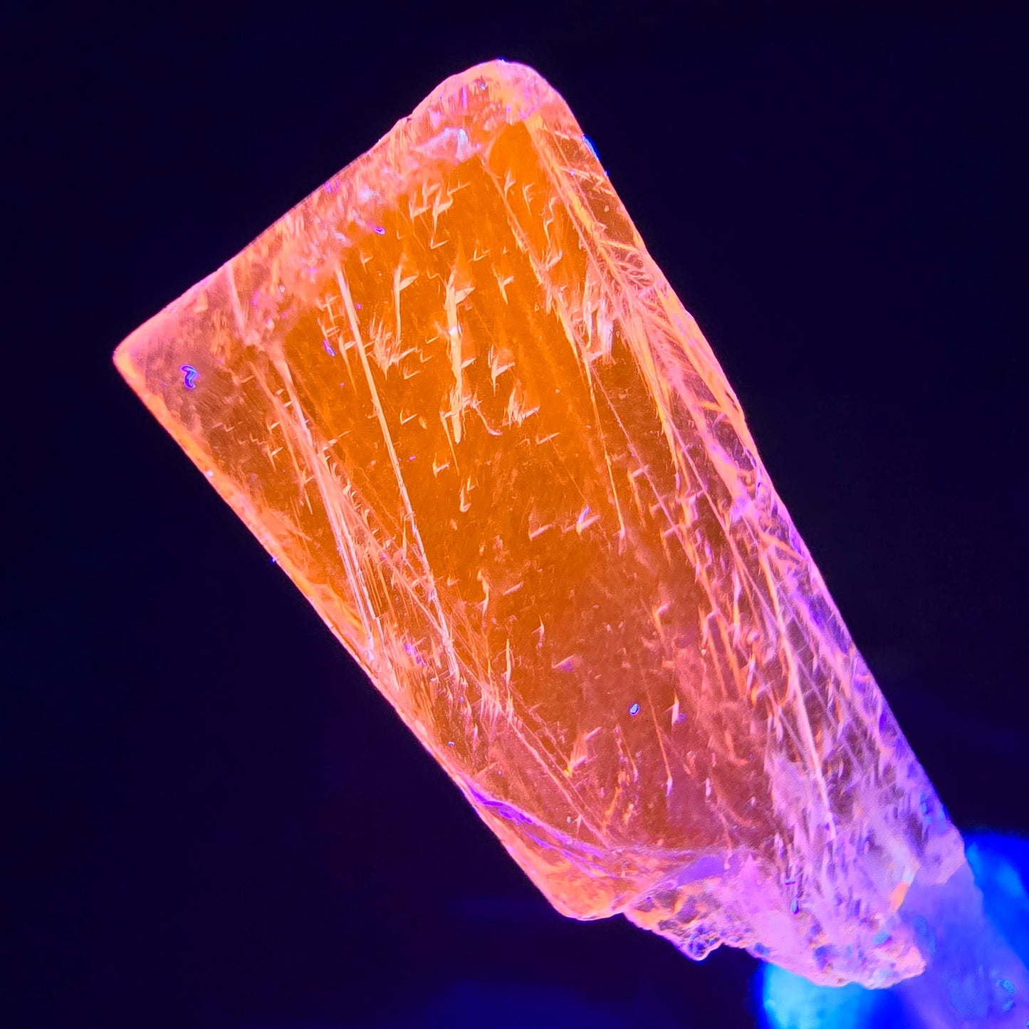 Seltener Kunzit X Spodumen Kristall weiß UV Mineral 66*14*4mm aus Brasilien