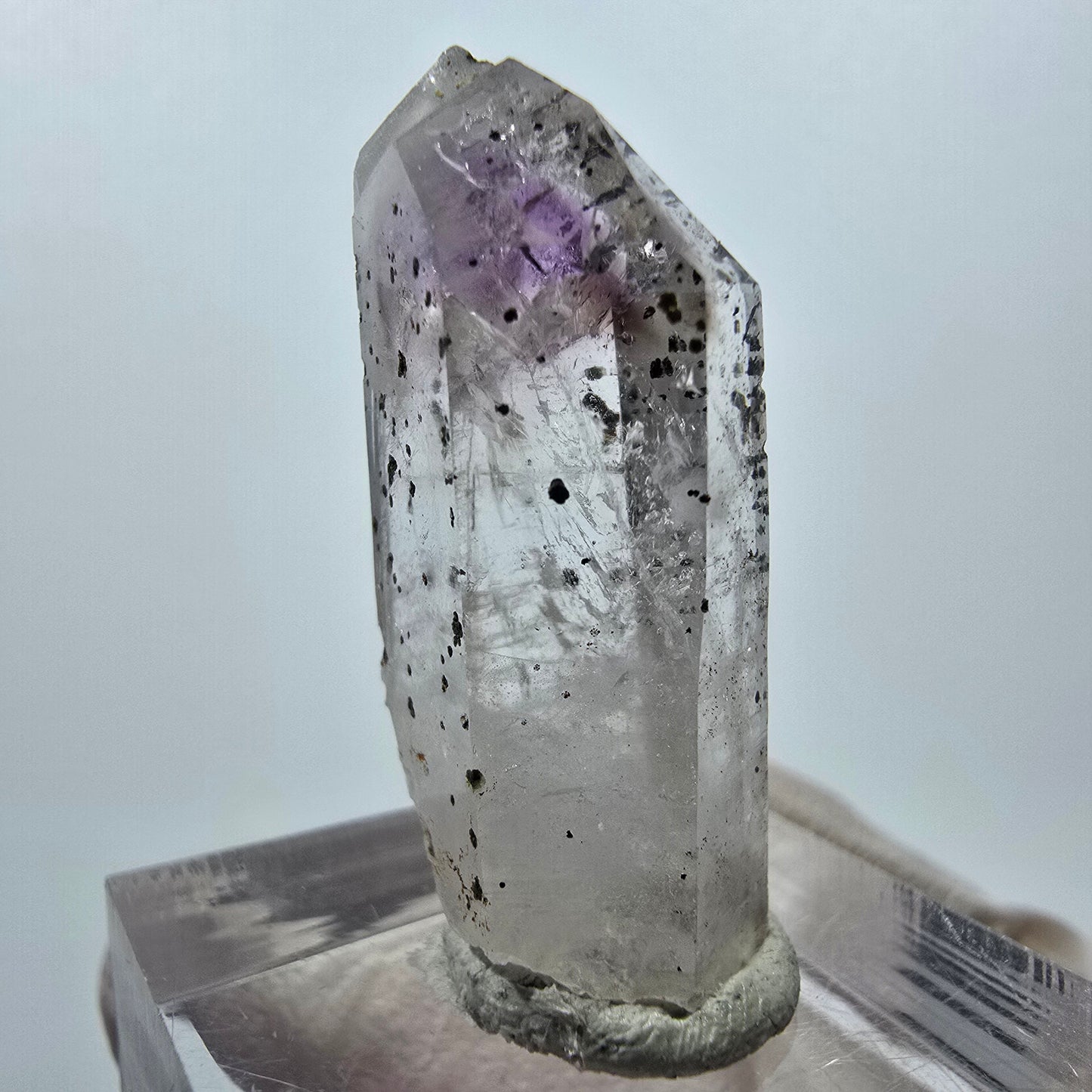 Améthyste fantôme avec hématite, mine Streep, Goboboseb, Namibie, 33 x 14 x 11 mm