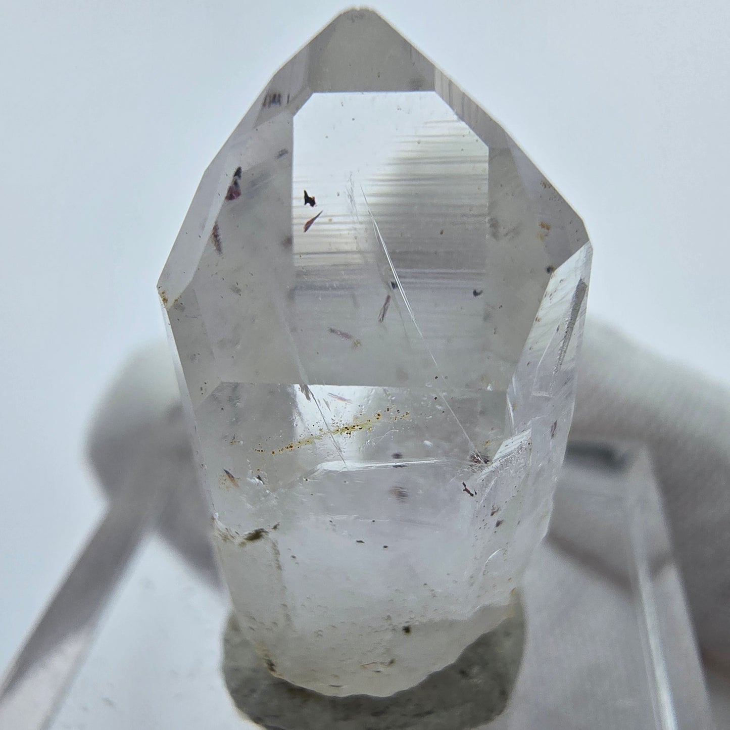 Klarer Harlekin Phantom Quarz Kristall Streep Mine, Goboboseb Namibia 24*12*12mm