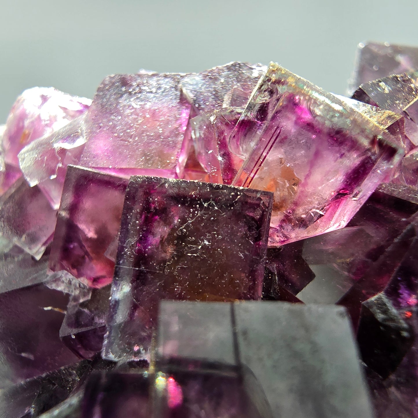 Seltene Phantom Fluorit Würfel Stufe lila grün weiß Okorusu, Namibia 88*53*34mm