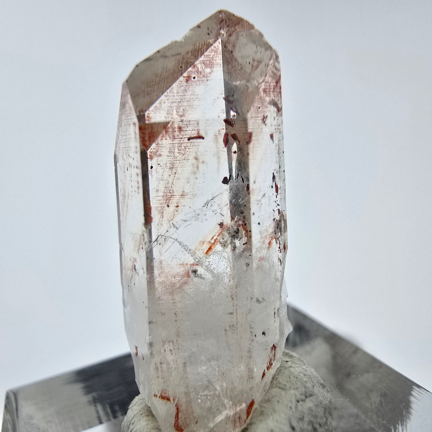 Harlekin Phantom Quarz Kristall Streep Mine, Goboboseb, Namibia 27*12*11mm