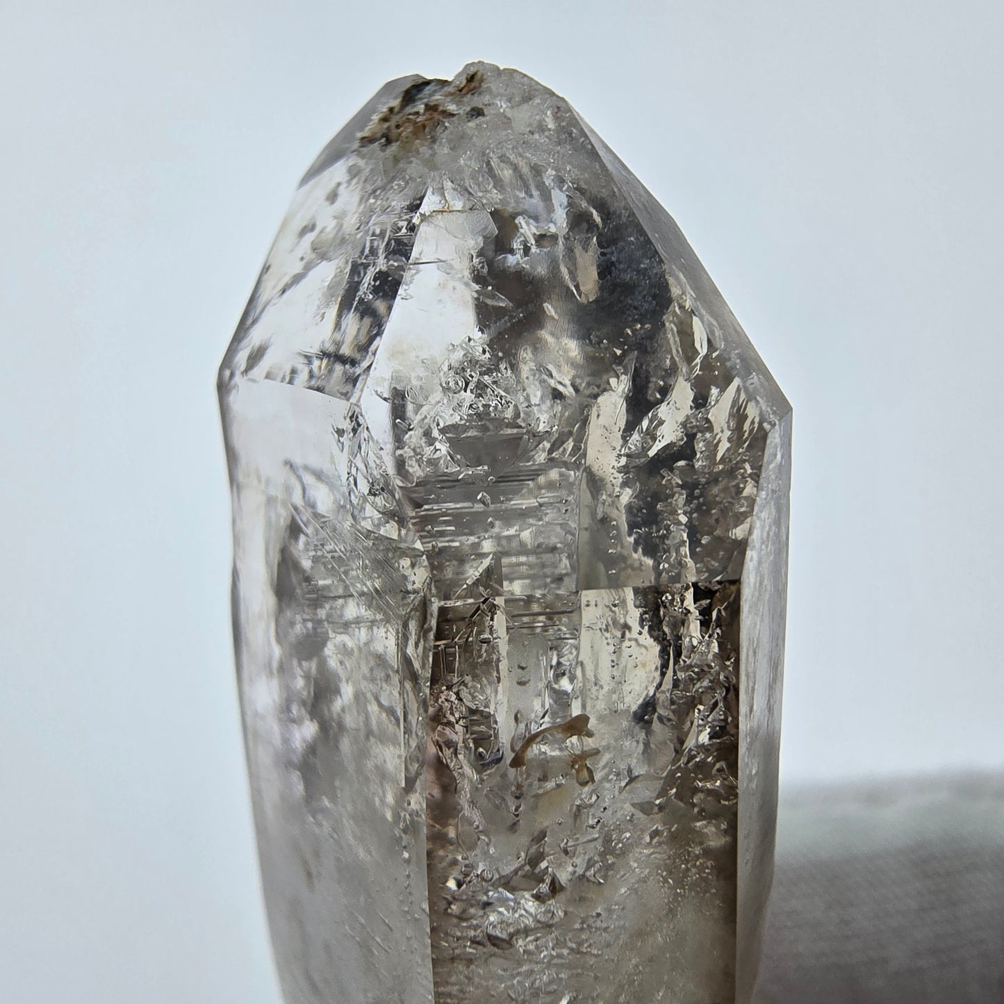 Enhydro Phantom Smoky Quartz Sceptre Tip 3x Bubble Goboboseb, Namibie 51*26*14mm