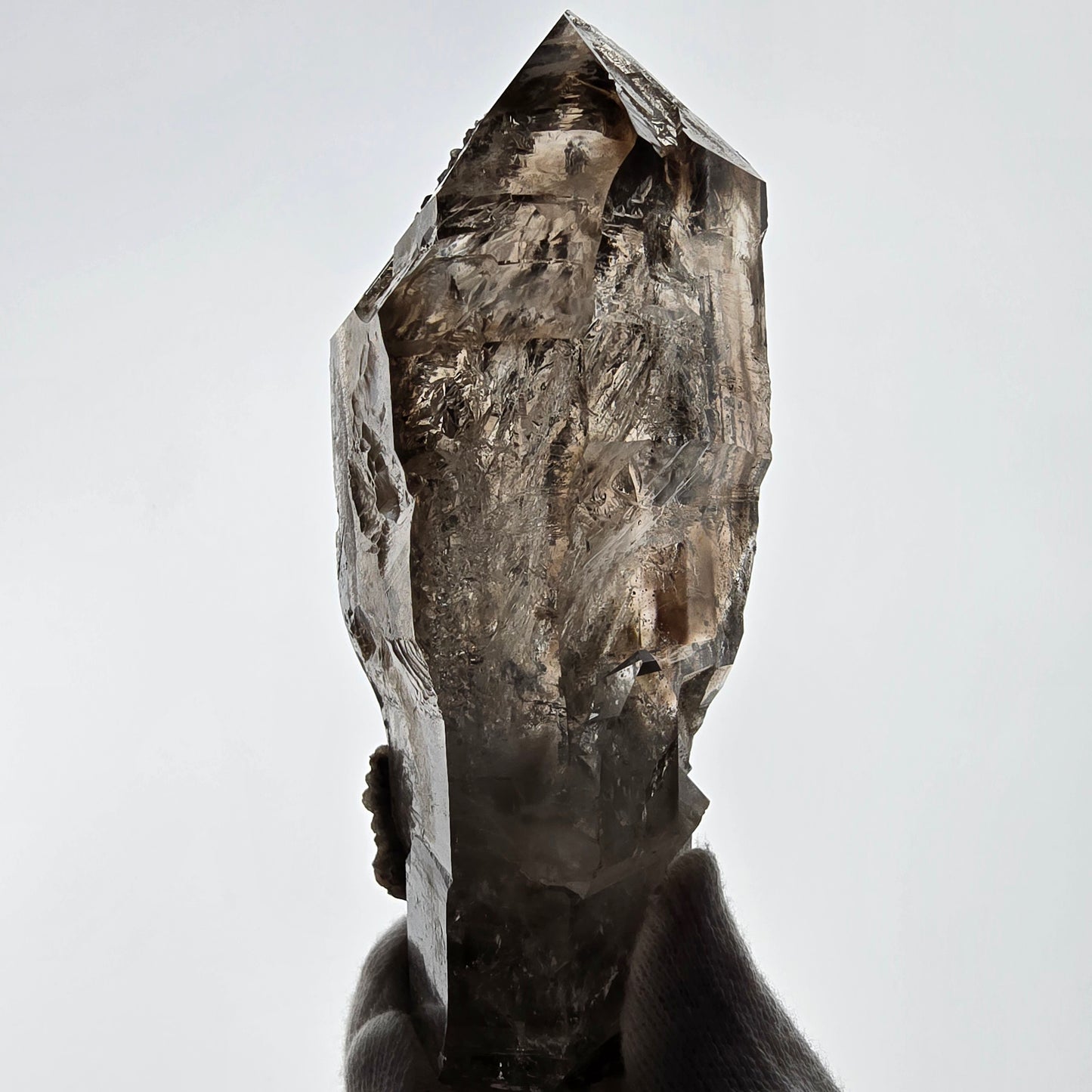 Sceptre en quartz fumé squelette Enhydro, calcite UV, 3 bulles, poche Saint-Valentin, Namibie, 149 x 71 x 52 mm
