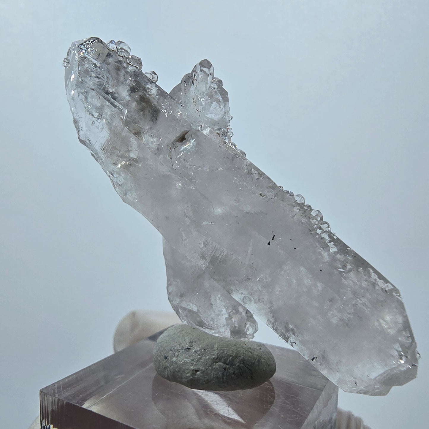 Rare spécimen d'analcime de quartz Harlequin DT, mine Streep, Goboboseb, Namibie, 58 x 30 x 17 mm