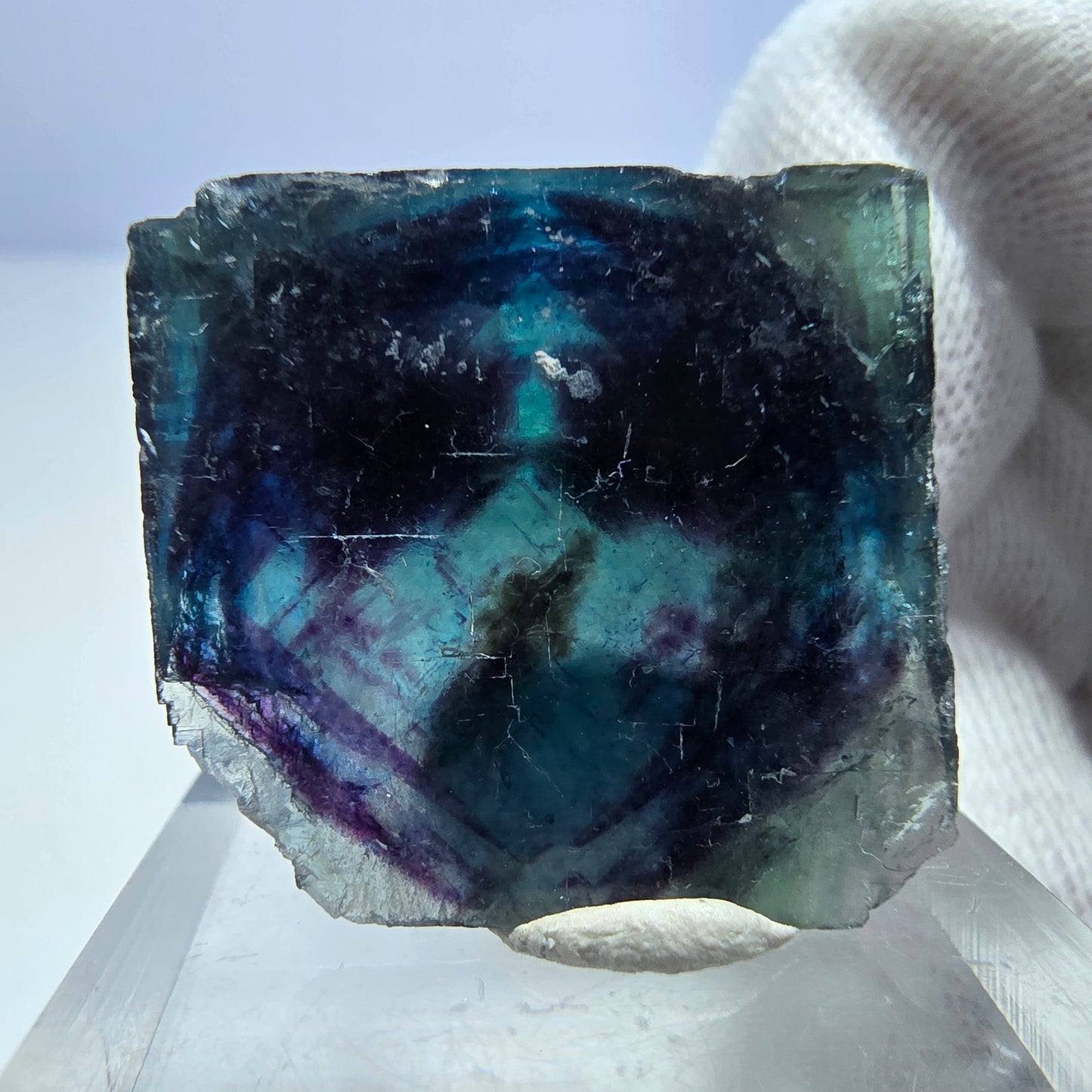 Cube de fluorite fantôme, zonal - Nouvelle découverte ! Okorusu, Namibie 30*27*13mm
