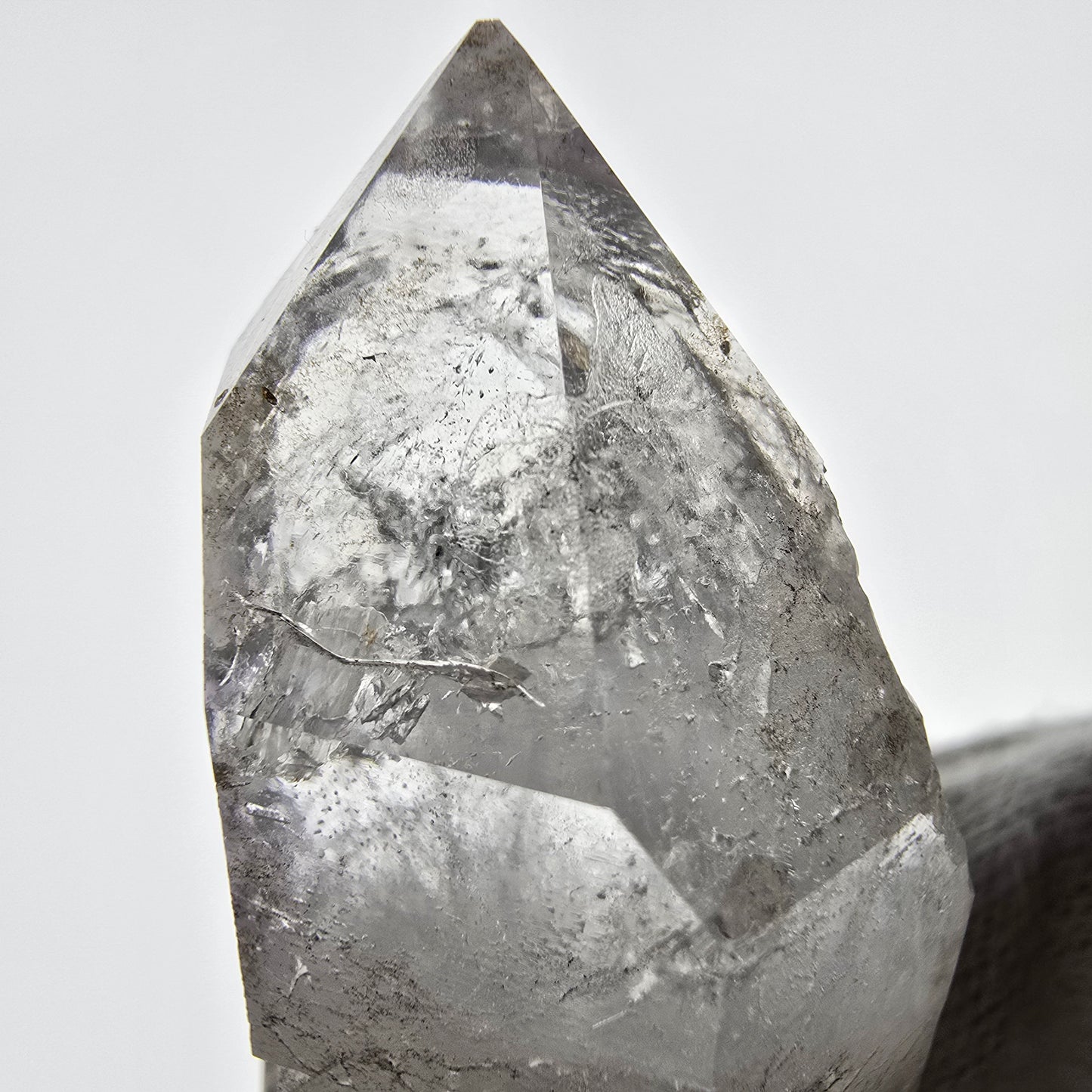 Sceptre de poche Saint-Valentin en améthyste fantôme squelette, Namibie 58 x 31 x 19 mm