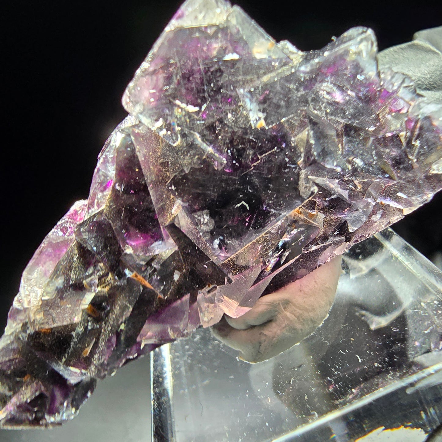 Stade de cube de fluorite fantôme violet Okorusu namibie 47*23*12mm collection minérale