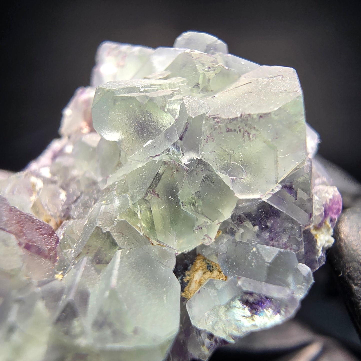 Klare zonare Fluorit Würfel Schörl Muskovit Stufe Erongo, Namibia 54*36*27mm