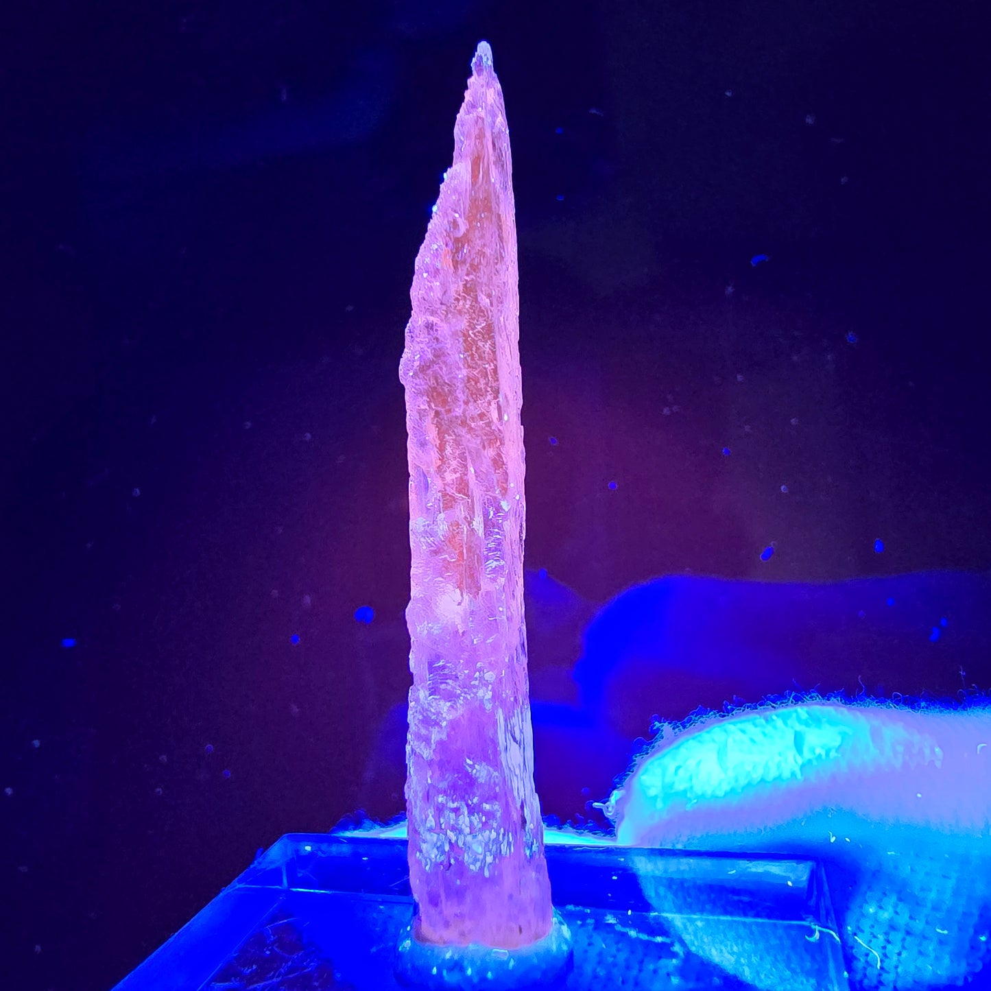 Seltener Kunzit X Spodumen Kristall weiß UV Mineral 39*5*4mm aus Brasilien