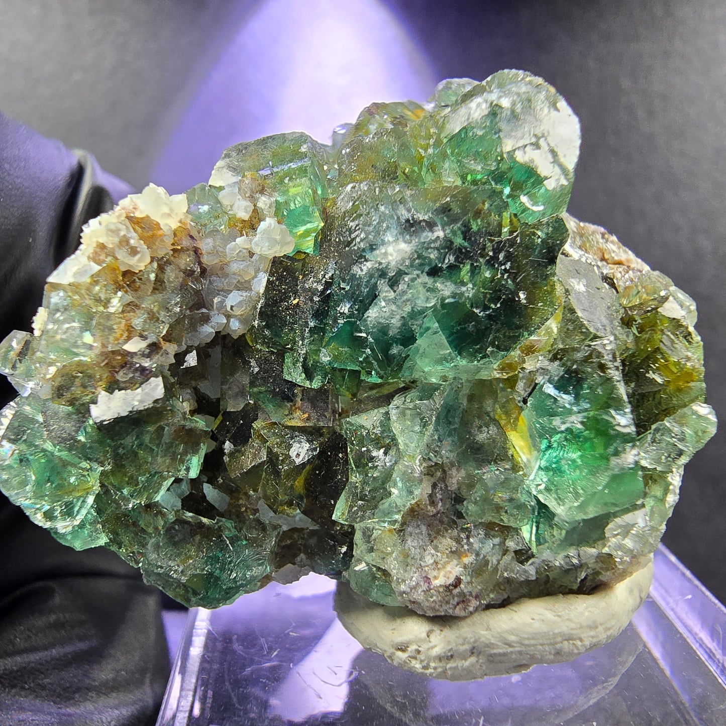 Seltene klare Fluorit XX Würfel Stufe mit Einschlüssen 37*28*20mm aus Okorusu, Namibia