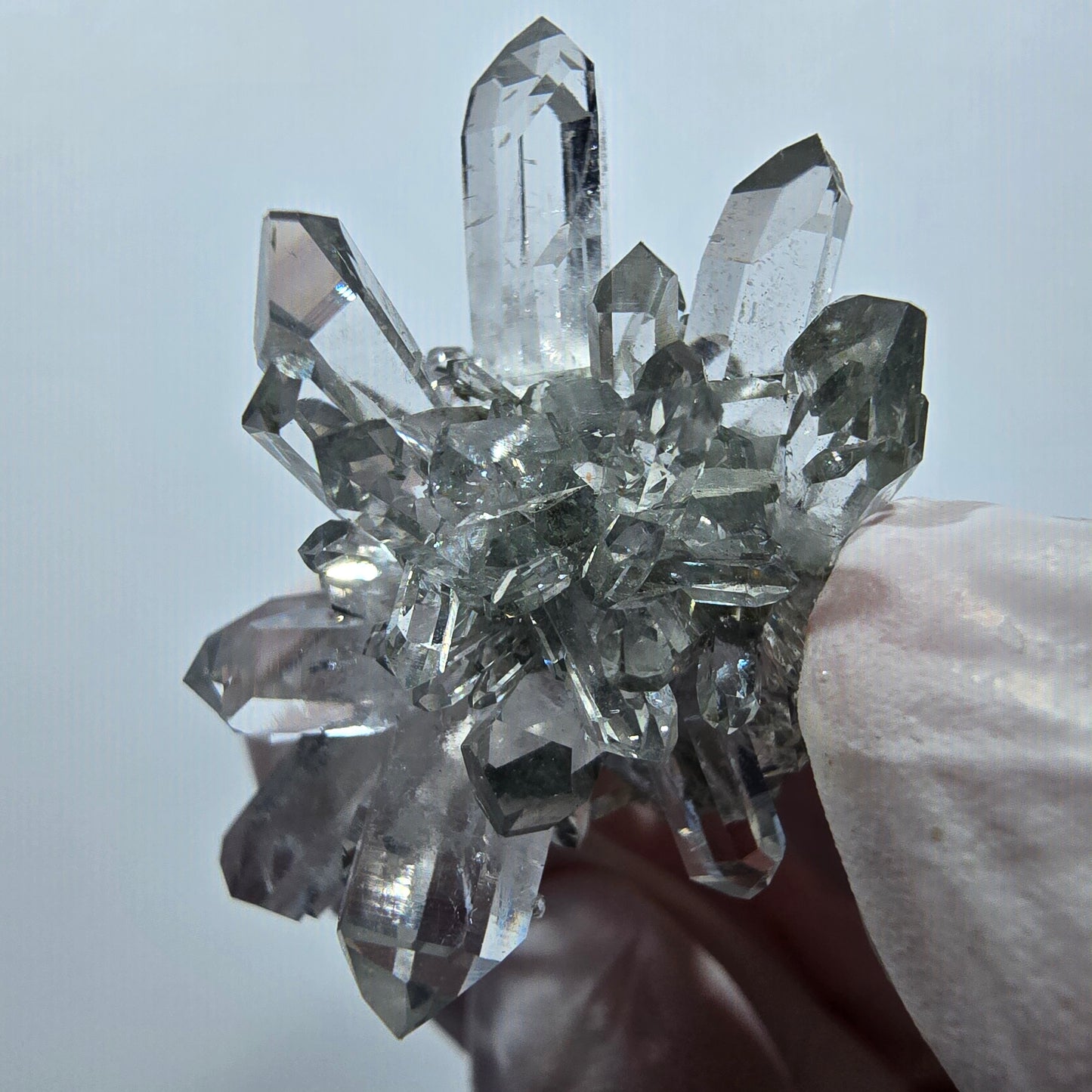 Quartz Starburst, spécimen de chlorite, mine Streep, Goboboseb, Namibie, 32 x 25 x 20 mm