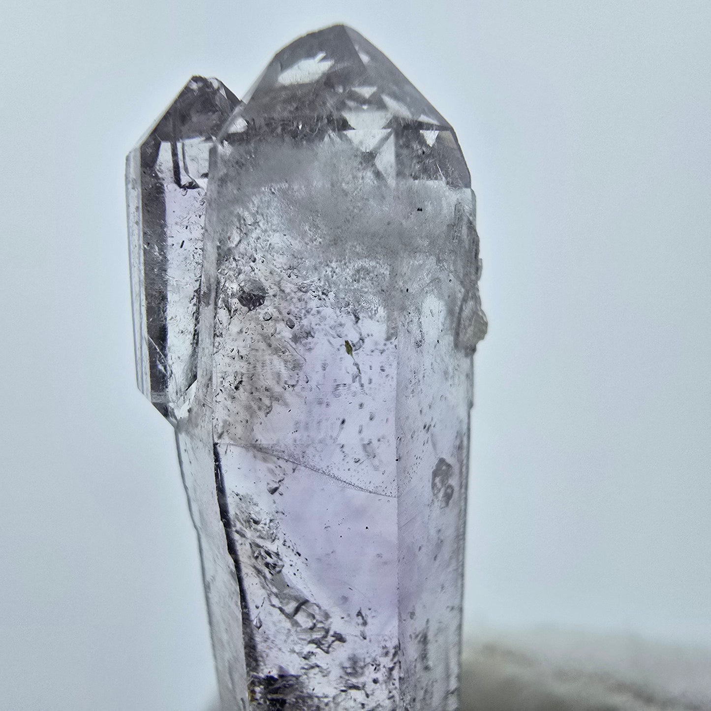 Enhydro Phantom Amethyst DT Zepter 1 Blase Goboboseb, Namibia 38*12*7mm Sammlung