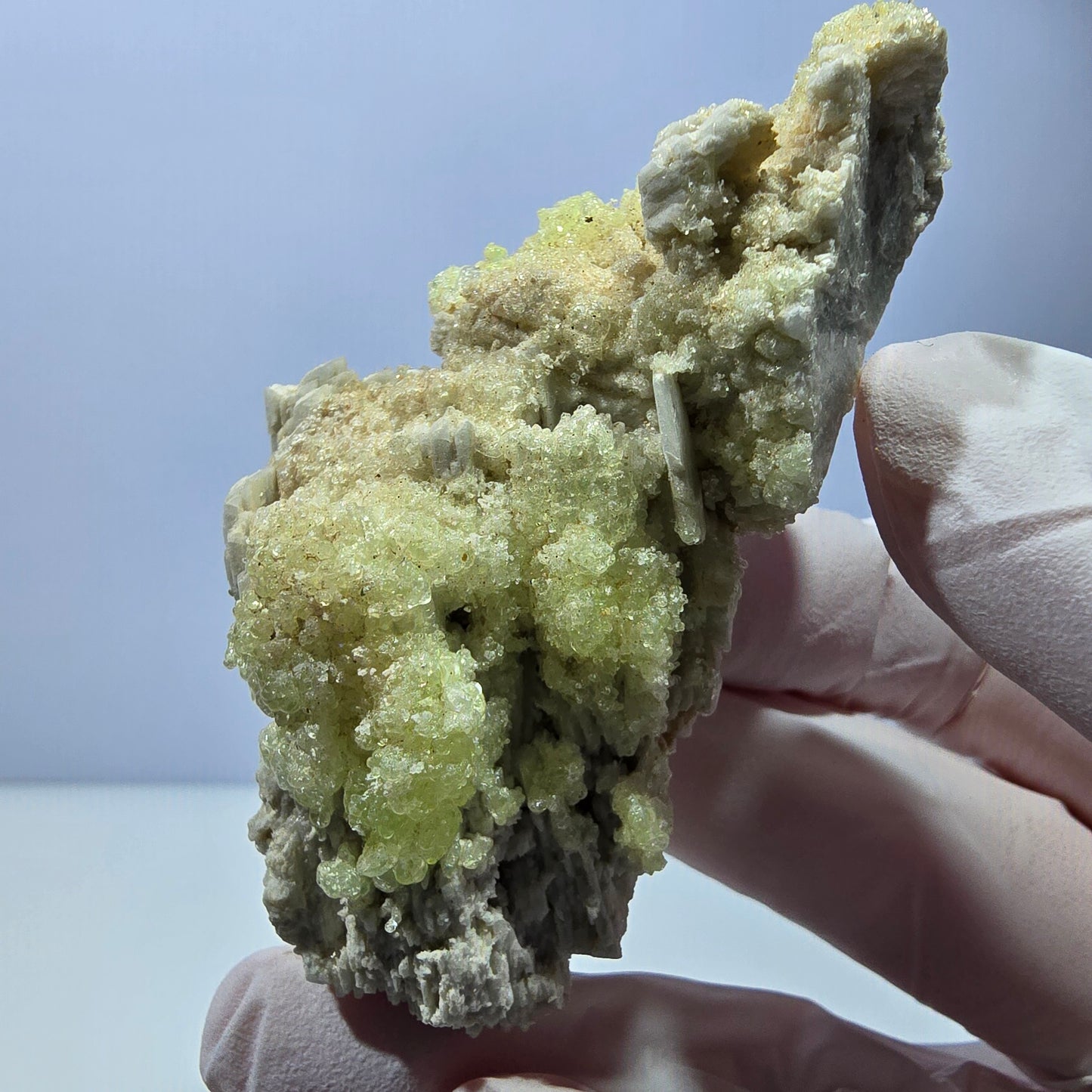 Opale hyalite rare, spécimen d'orthose Erongo, Namibie 70*38*29mm