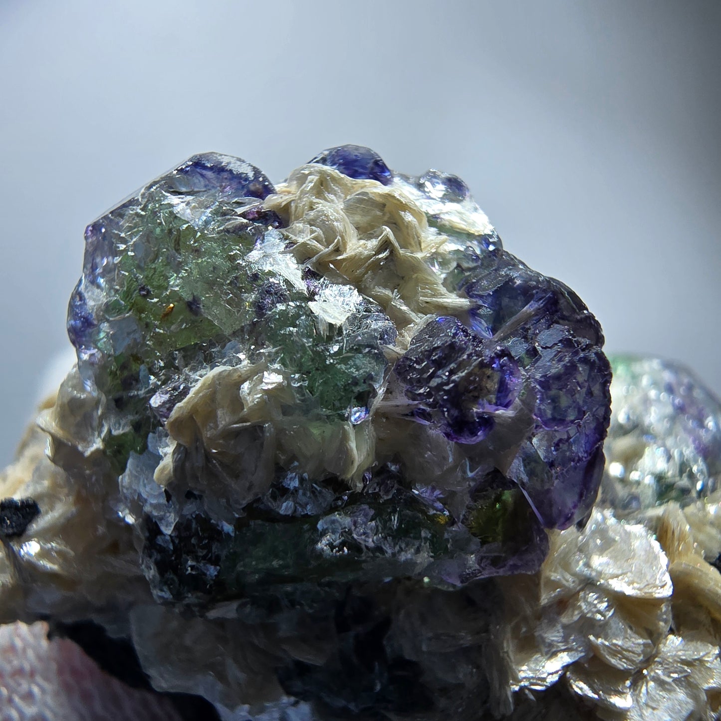 Phantom Fluorite cube zonal, Muscovite Schörl Tourmaline Erongo Namibia 38*33*27mm