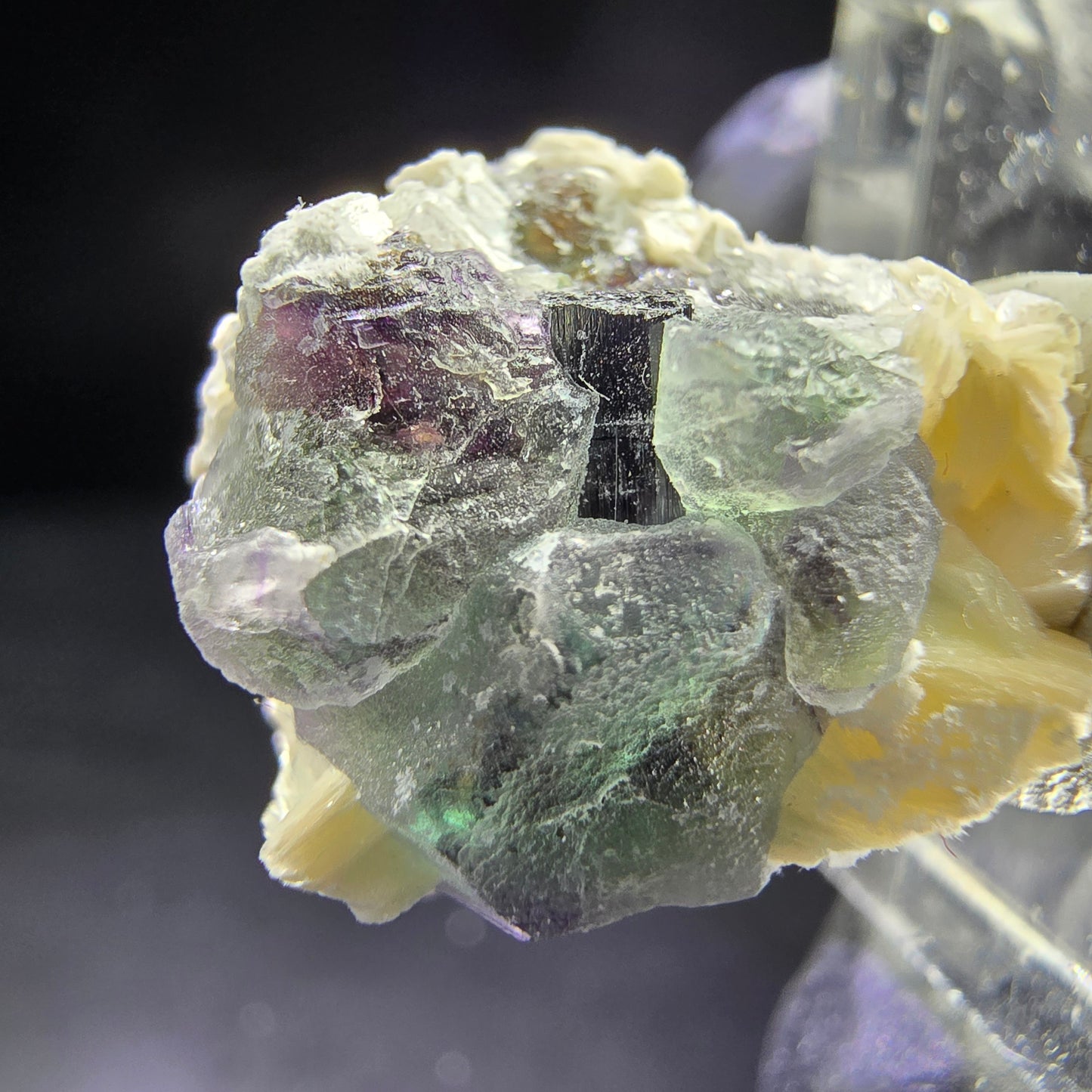 Phantom Fluorit, Schörl Turmalin, Muskovit Stufe 20*19*16mm aus Erongo, Namibia