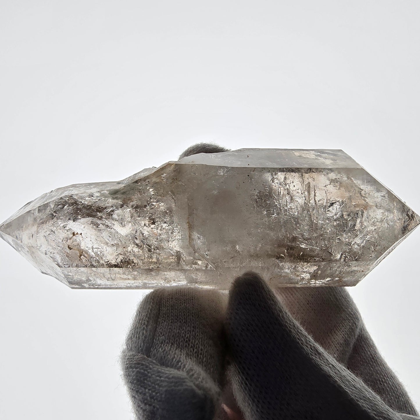 Sceptre DT en quartz fumé squelette Enhydro, poche Valentine en calcite UV, Namibie 105 x 34 x 23 mm