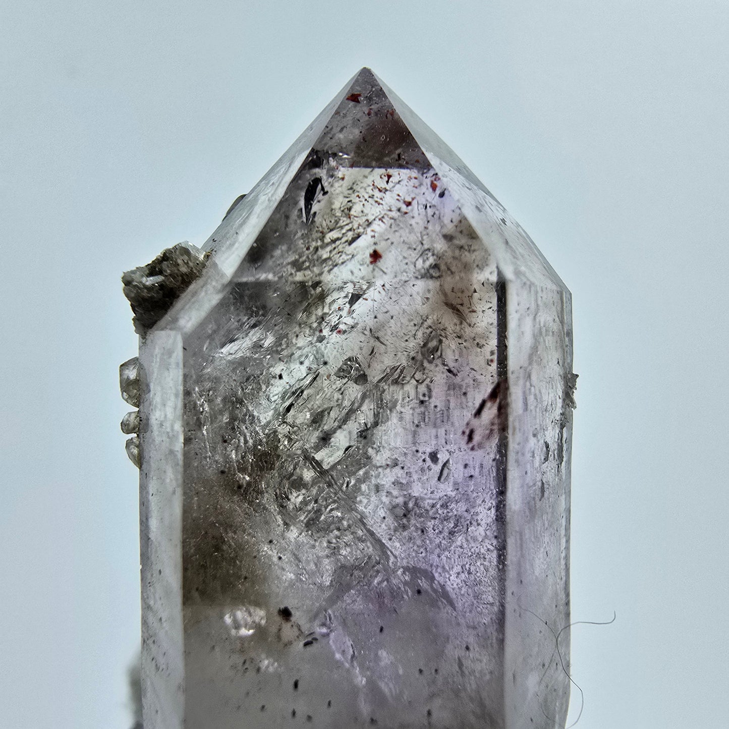 Harlekin Enhydro Amethyst mit Calcit Goboboseb, Namibia 38*20*15mm Sammlung