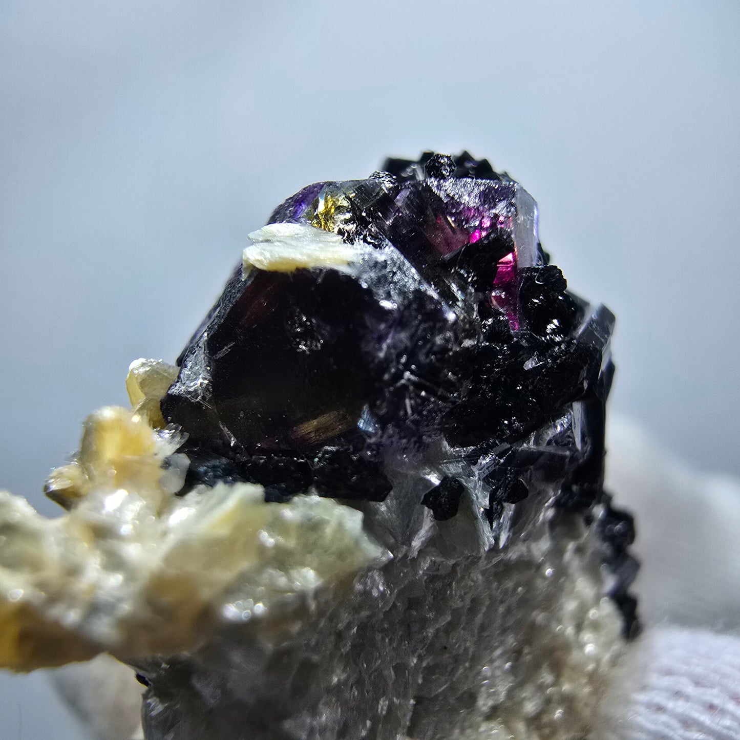 Colorful Phantom Fluorite Cubes Muscovite Schorl Tourmaline Erongo, Namibia 39*26*21mm