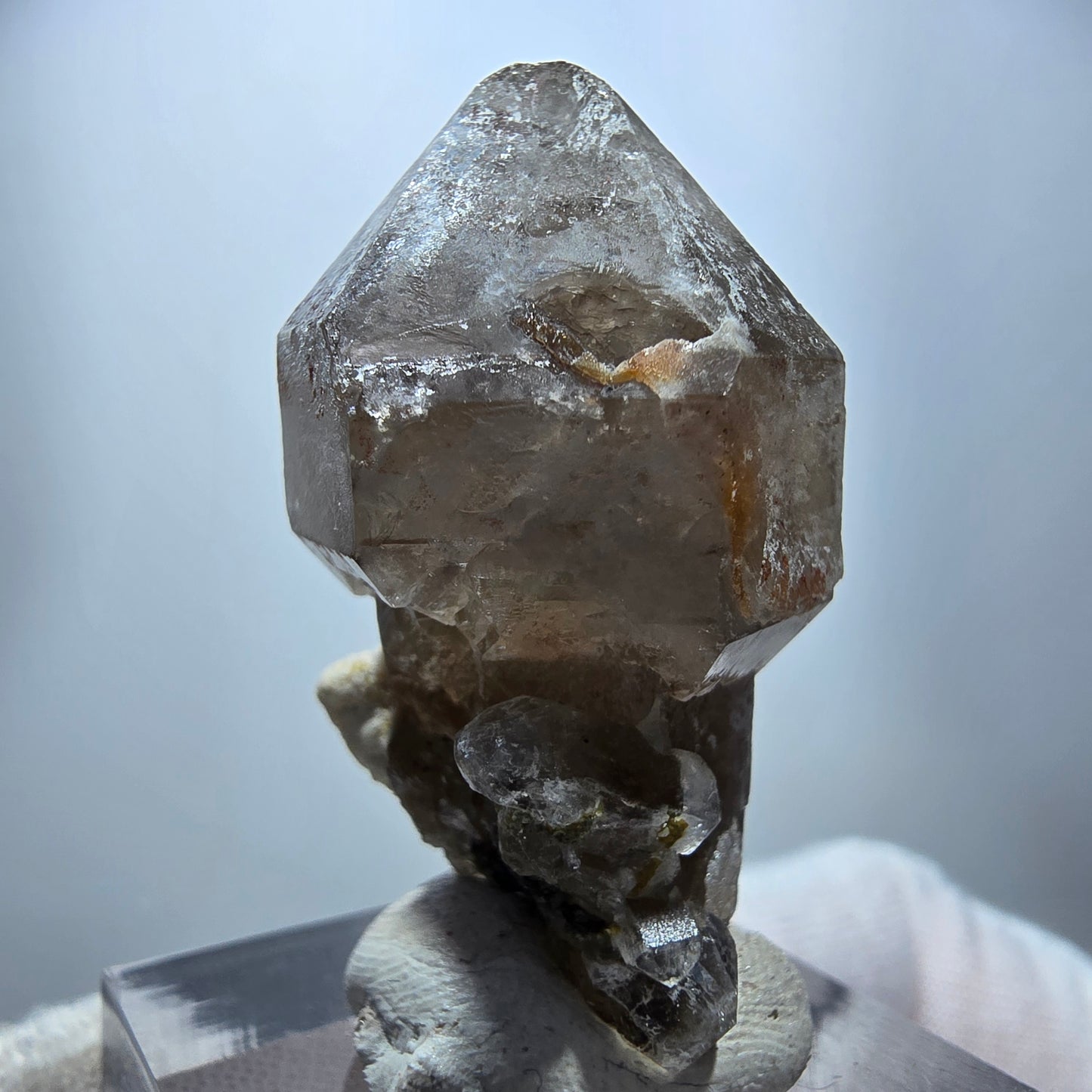 Seltenes Rauchquarz Zepter mit Hyalit Erongo, Namibia 39*22*21mm