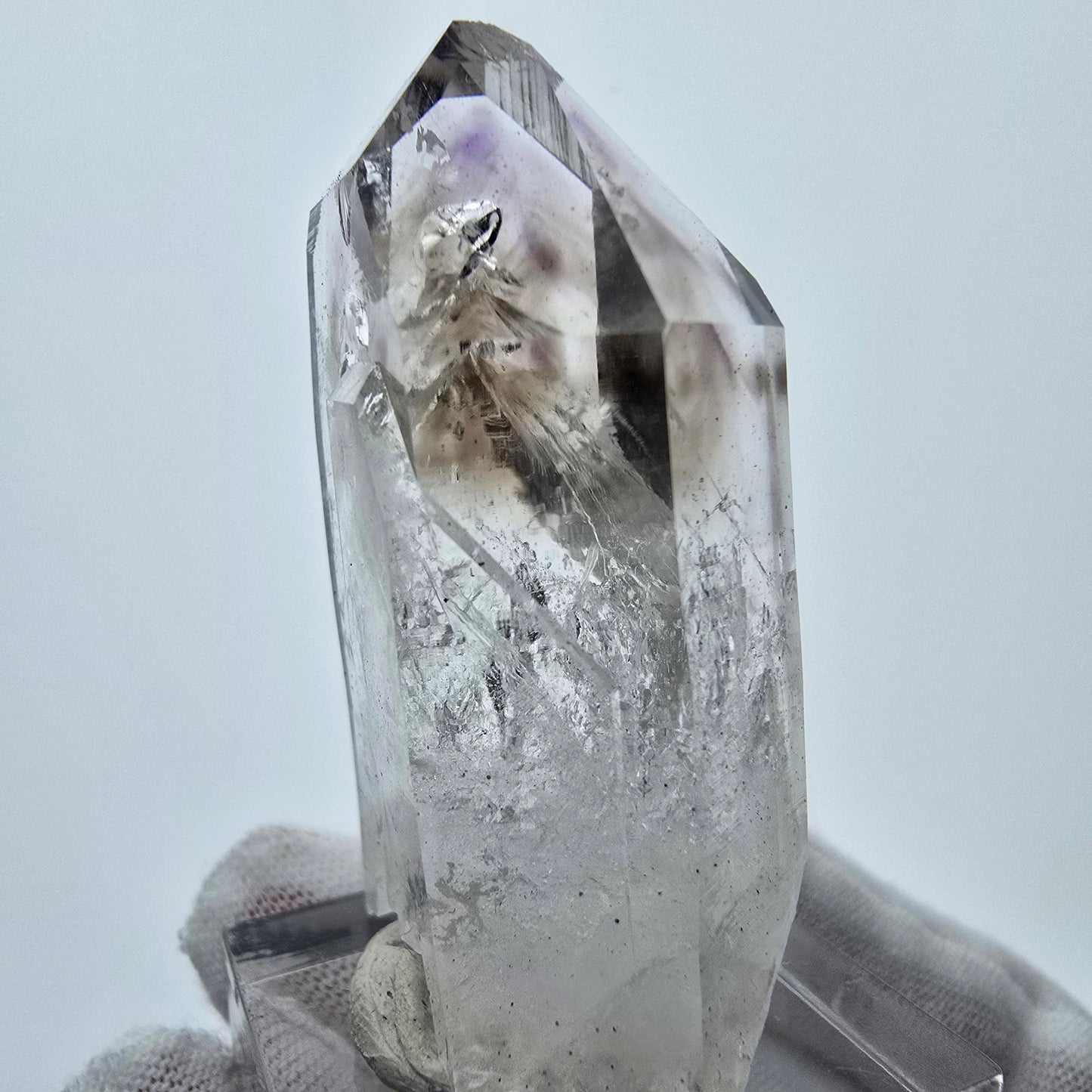Enhydro Phantom Amethyst, 2x Blase Streep Mine Goboboseb Namibia 47*28*18mm