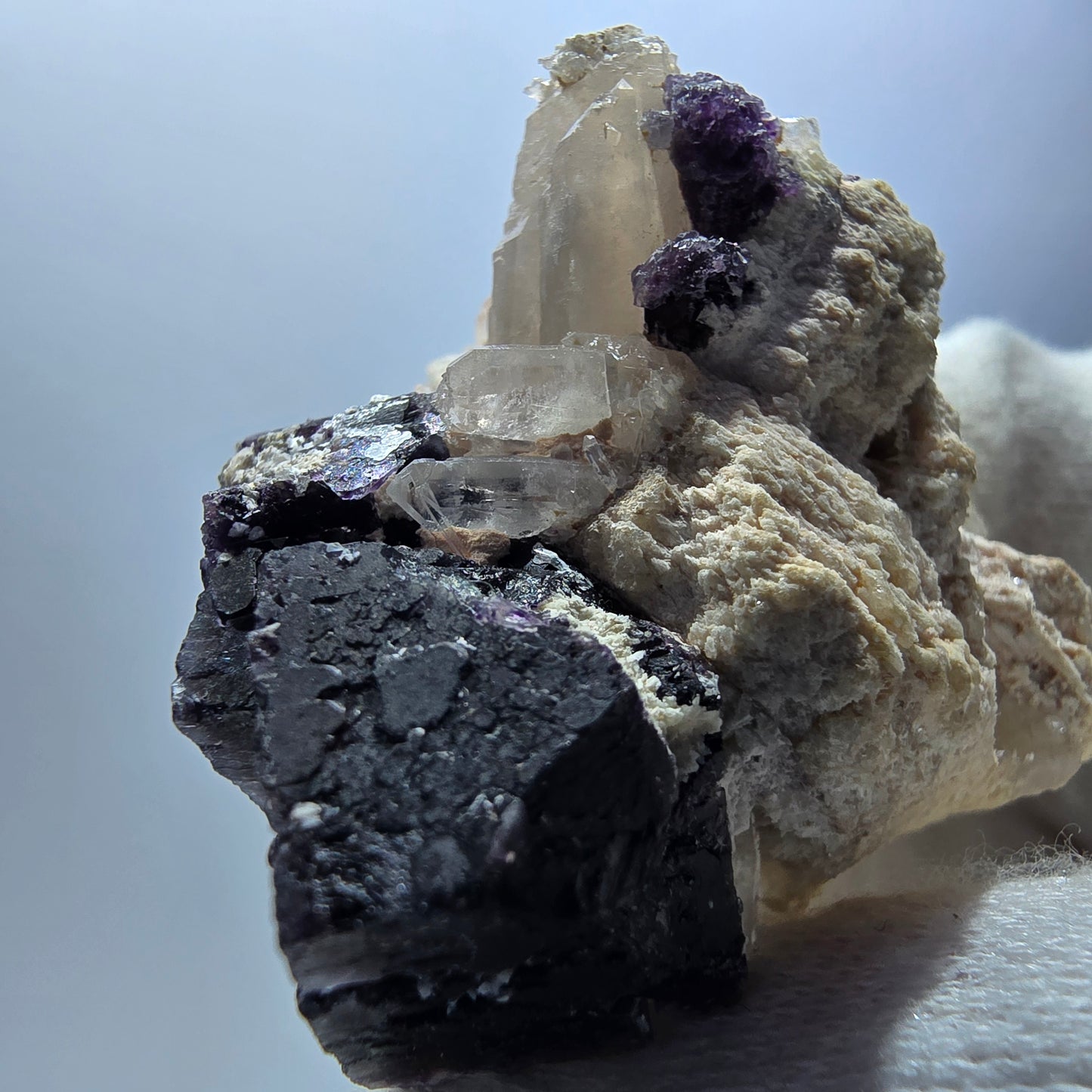 Phantom Fluorit Würfel rot lila, Rauchquarz, Hyalit, Orthoklas Erongo, Namibia 53*47*37mm