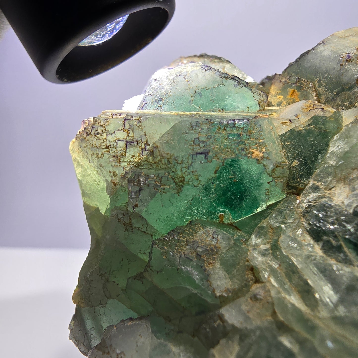 Cube de fluorite fantôme XL hexagonal à gradins zonal Erongo, Namibie 142 x 110 x 41 mm