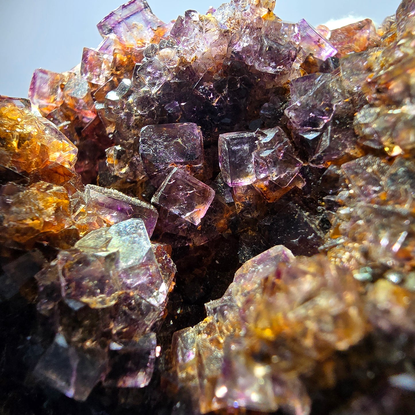 Grand spécimen de cube de fluorite fantôme, vert, jaune, violet, Okorusu, Namibie, 110 x 66 x 50 mm