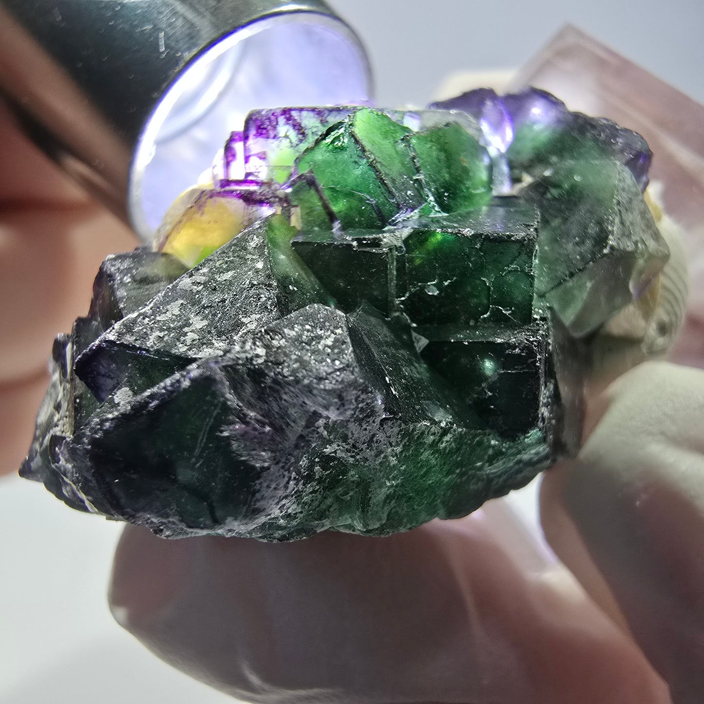 Cube de fluorite fantôme, zonal, muscovite, spécimen de tourmaline Schorl, Erongo, Namibie, 37 x 24 x 20 mm