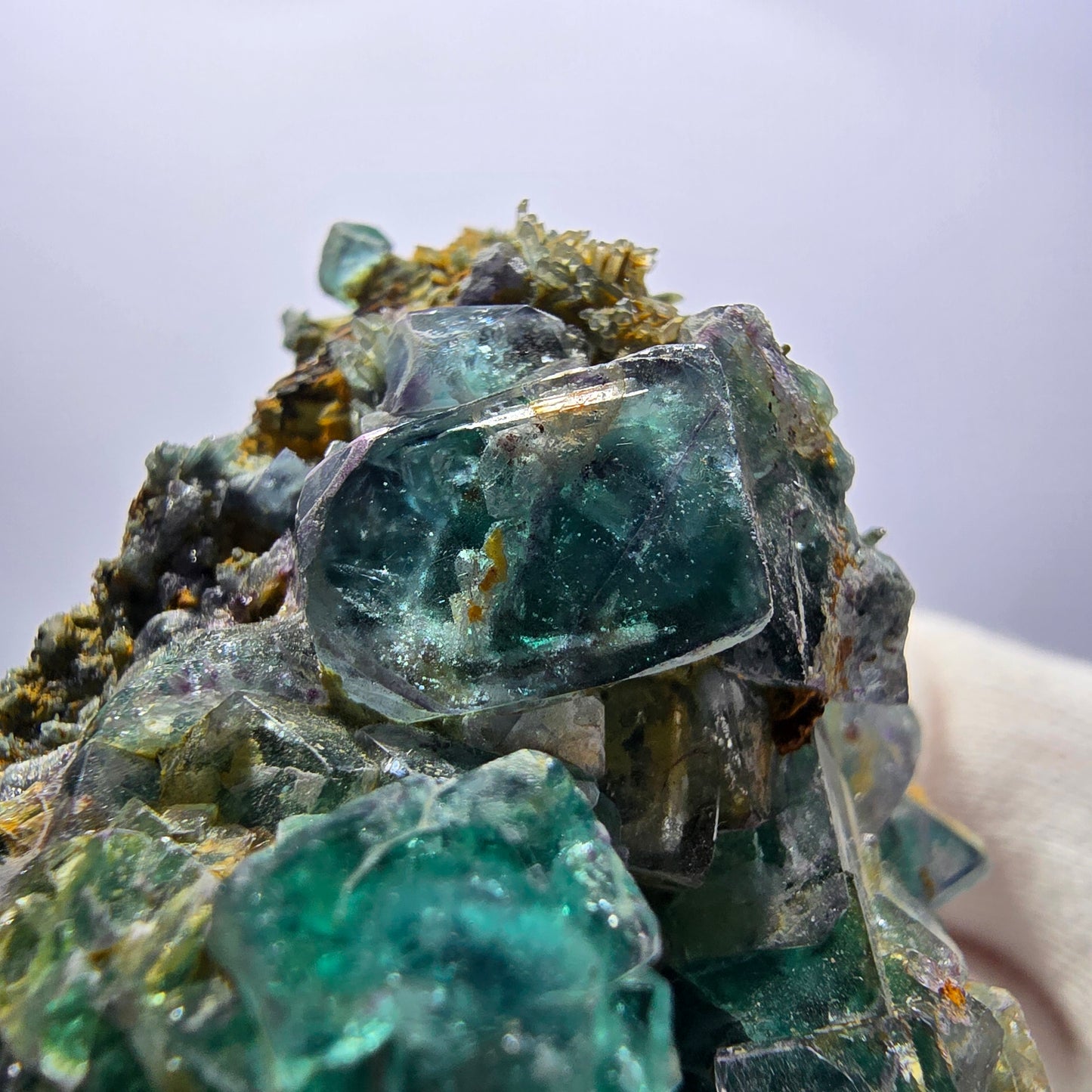 Cube de fluorite fantôme zonal, spécimen de tourmaline Schorl, Erongo, Namibie, 66 x 49 x 33 mm
