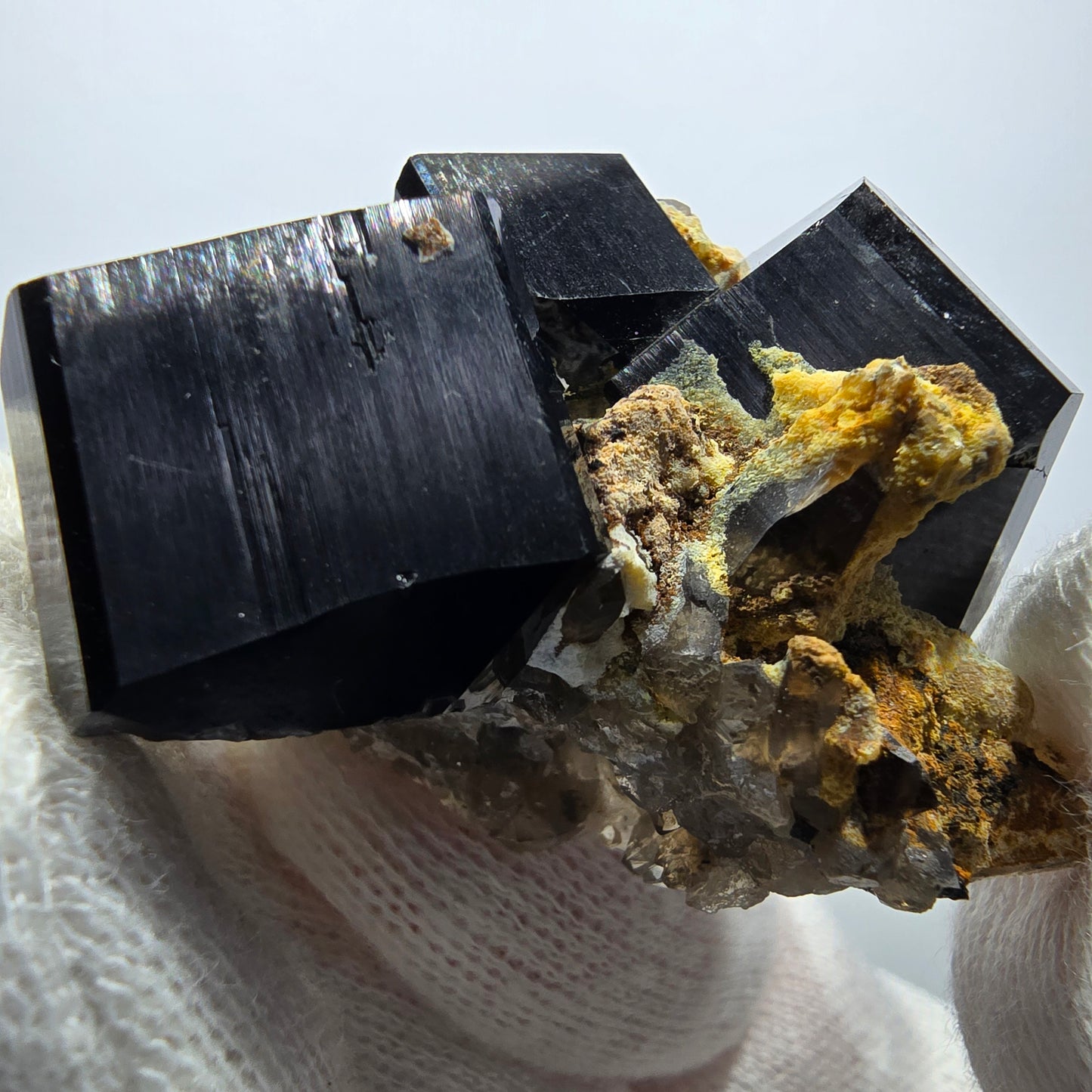 Symmetrische Schörl Turmalin, Rauchquarz, Hyalit Stufe Erongo Namibia 52*34*20mm