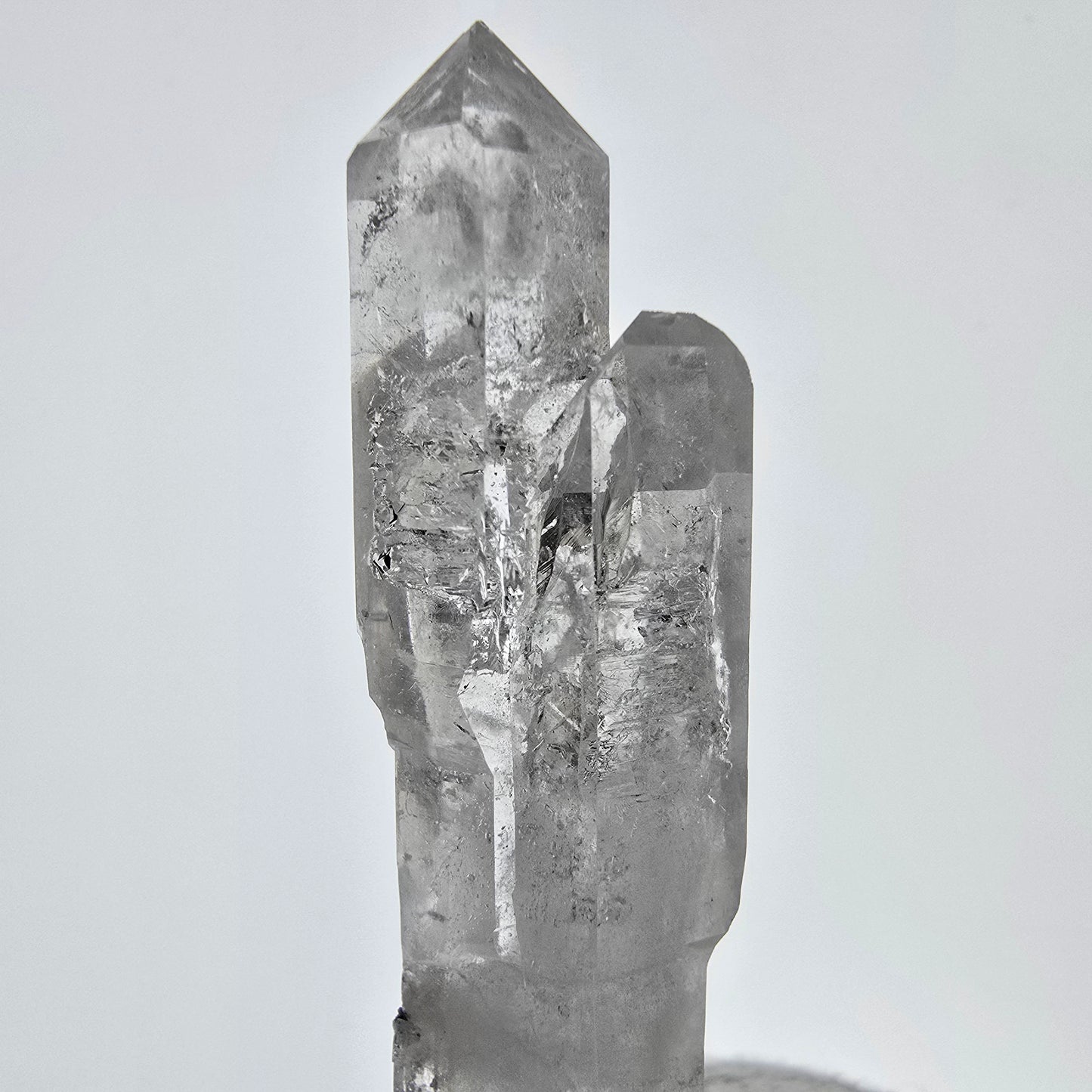 Sceptre de poche Saint-Valentin en quartz fumé fantôme squelette, Namibie 61 x 20 x 16 mm