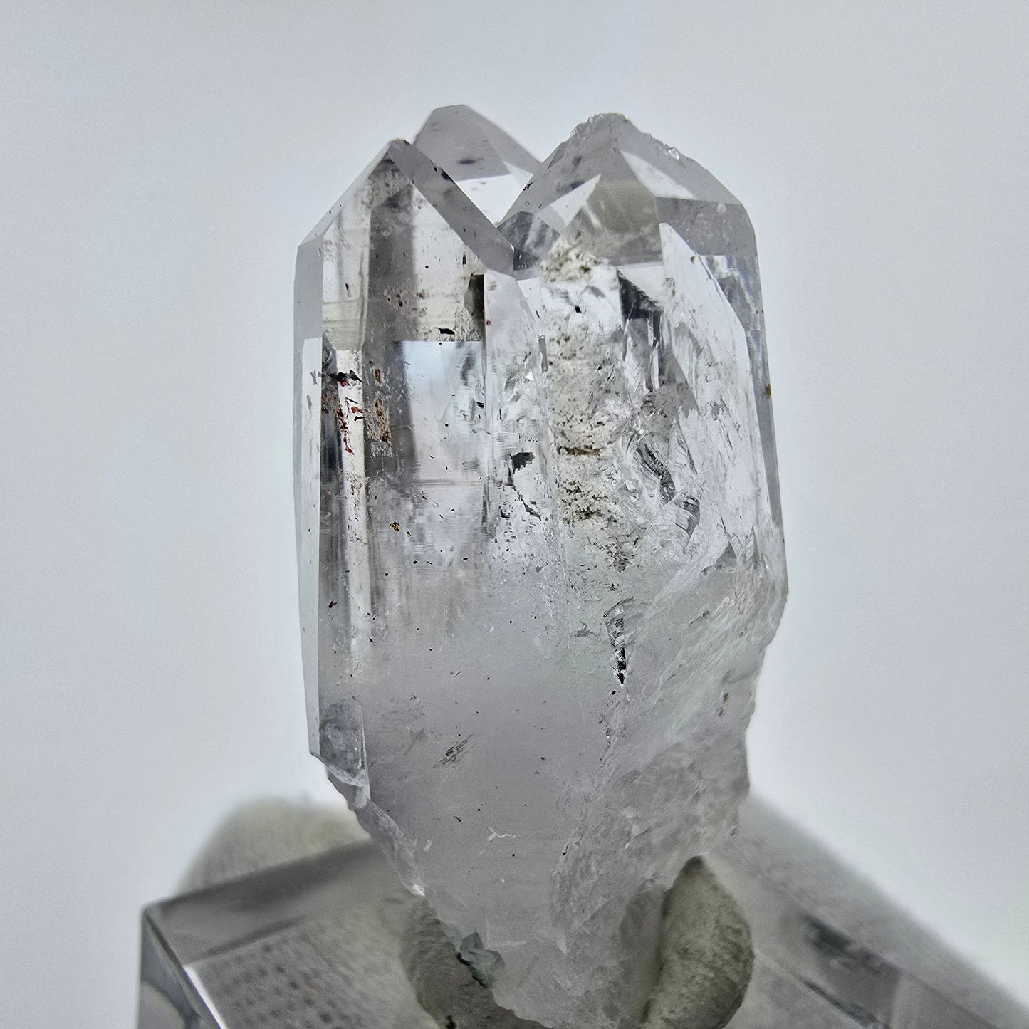 Harlekin Phantom Quarz Kristall Streep Mine, Goboboseb, Namibia 41*20*17mm