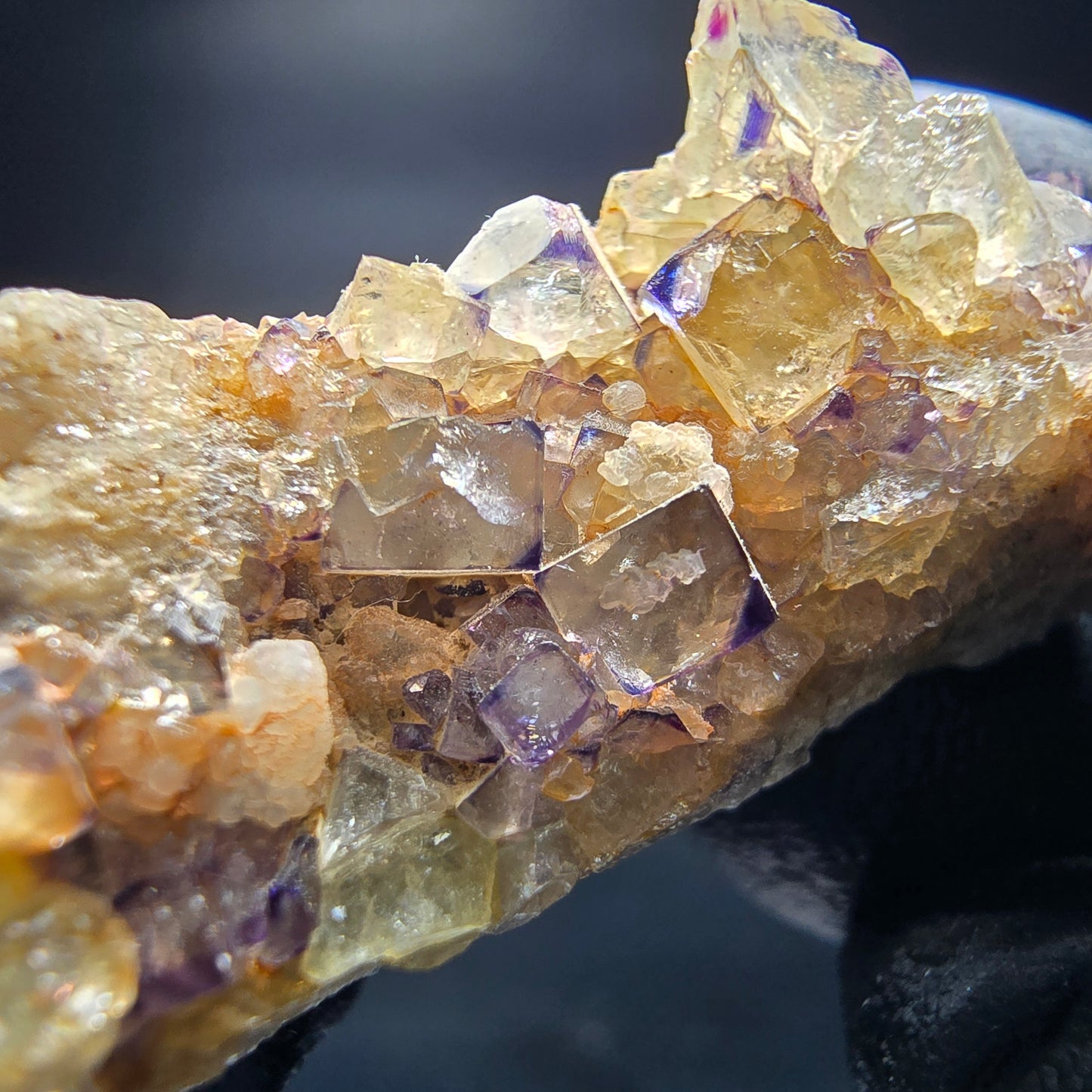 Zonare Fluorite Cube Tier Vert Violet Okorusu, Namibie 42*16*16mm Collection