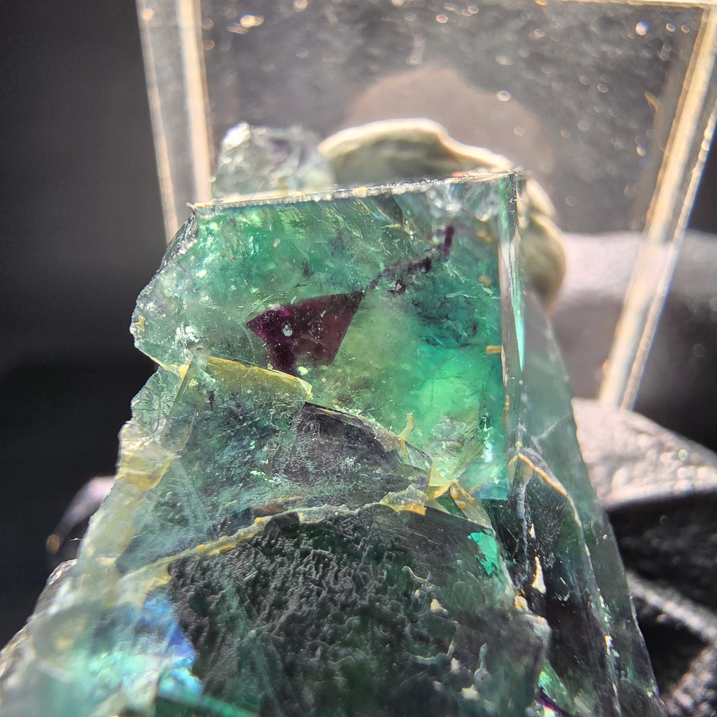 Seltene zonare Phantom Fluorit Würfel Stufe grün lila Okorusu Namibia 39*22*21mm