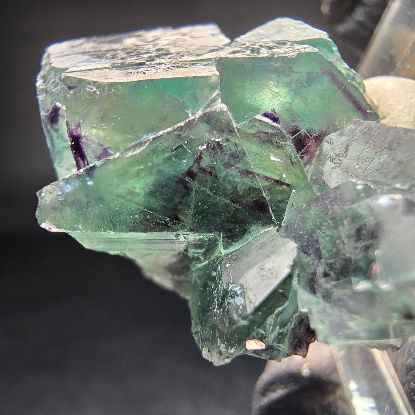 Seltene zonare Phantom Fluorit Würfel Stufe grün lila Okorusu Namibia 29*26*15mm