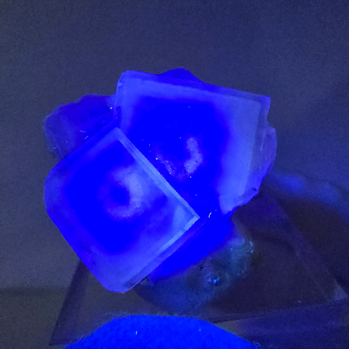 Seltene UV Phantom Fluorit Würfel Stufe lila gelb Brandberg, Namibia 21*21*12mm