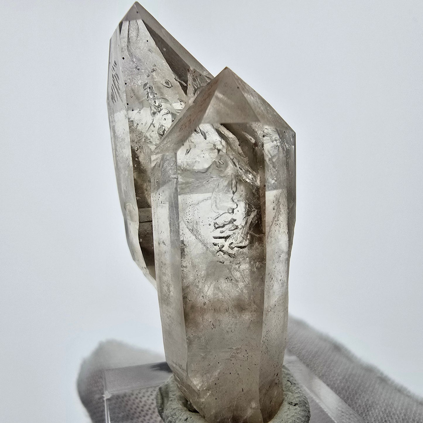 Enhydro Phantom Sceptre à Quartz Fumé Niveau 1x Bubble Goboboseb, Namibie 47*23*17mm