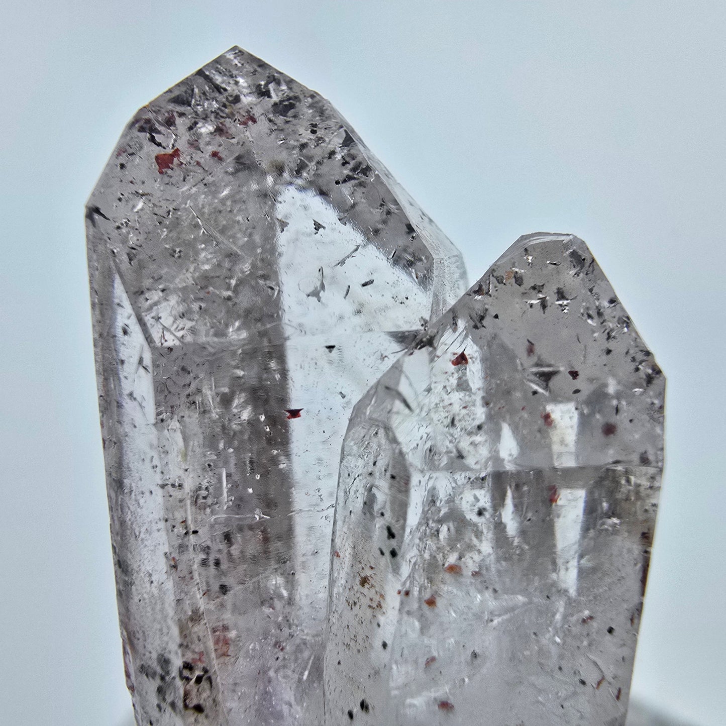 Klarer Harlekin Phantom Quarz Kristall Streep Mine, Goboboseb Namibia 50*23*11mm