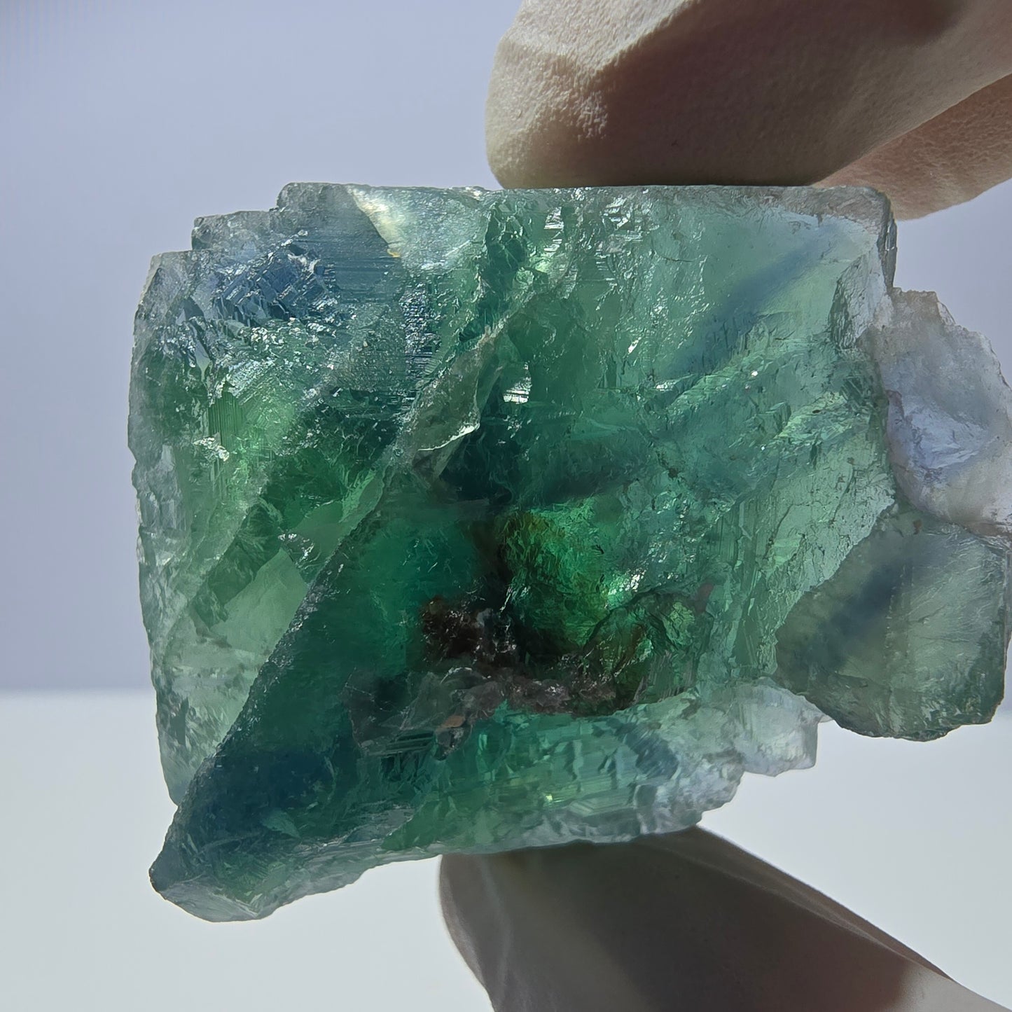 Spécimen de cube de fluorite fantôme transparente, vert parqueté, Okorusu, Namibie, 44 x 37 x 27 mm