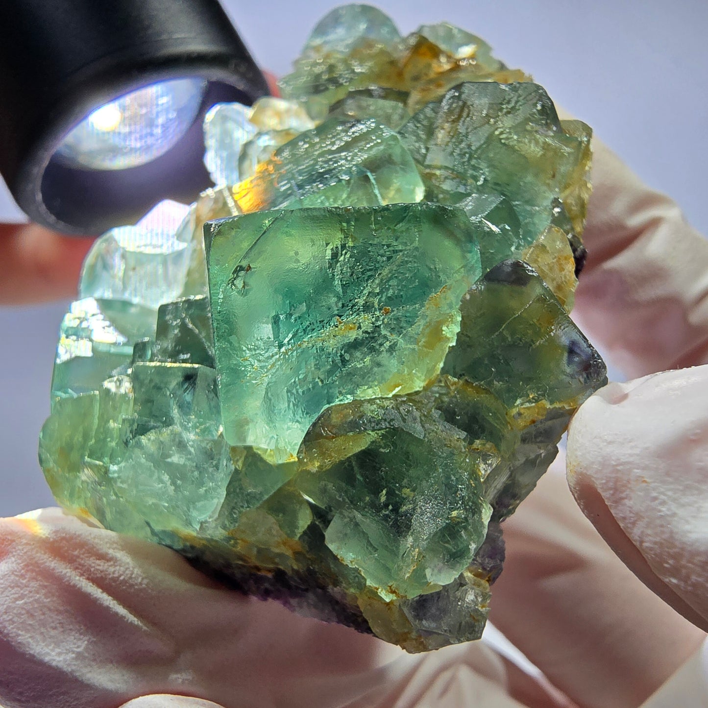 Spécimen de cube de fluorite fantôme parqueté vert violet Okorusu, Namibie 60*48*24mm