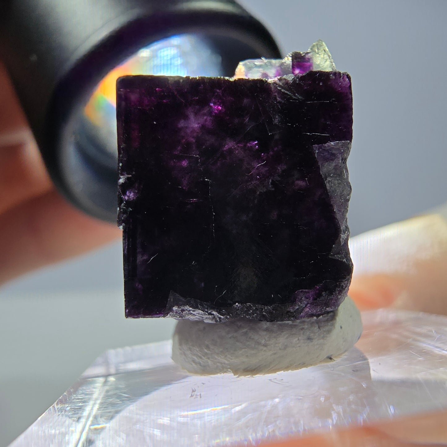 Rare cube de fluorite fantôme, vert violet, Okorusu, Namibie, 19 x 18 x 14 mm