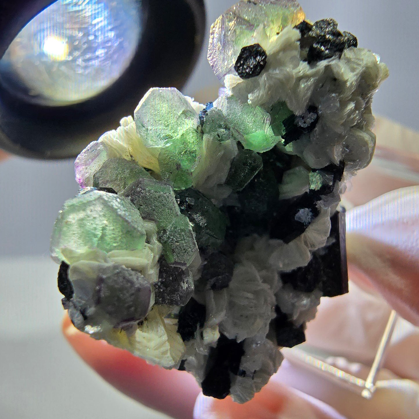 Cube de fluorite fantôme, zonal, muscovite, spécimen de tourmaline Schorl, Erongo, Namibie, 36 x 31 x 22 mm
