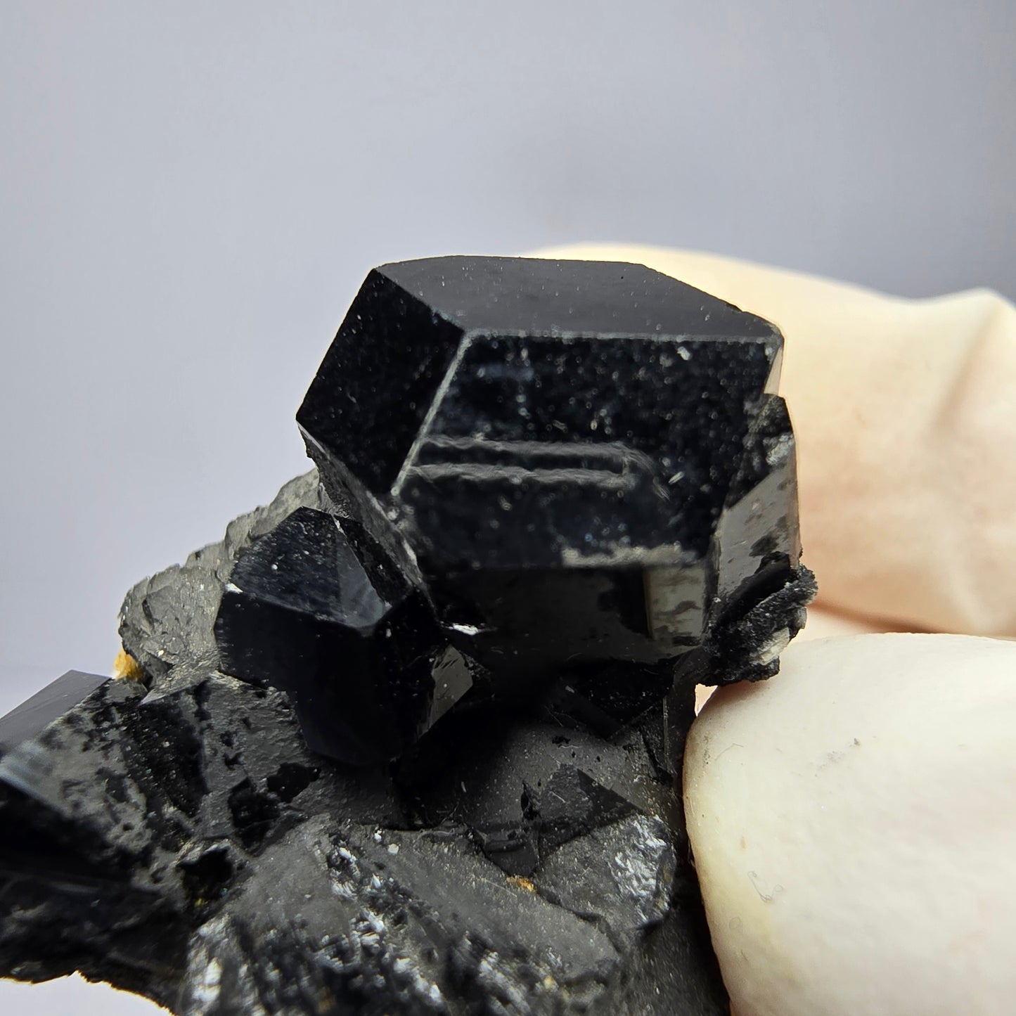Sym. Stade d'orthose tourmaline Schörl Erongo, collection namibie 30*25*16mm