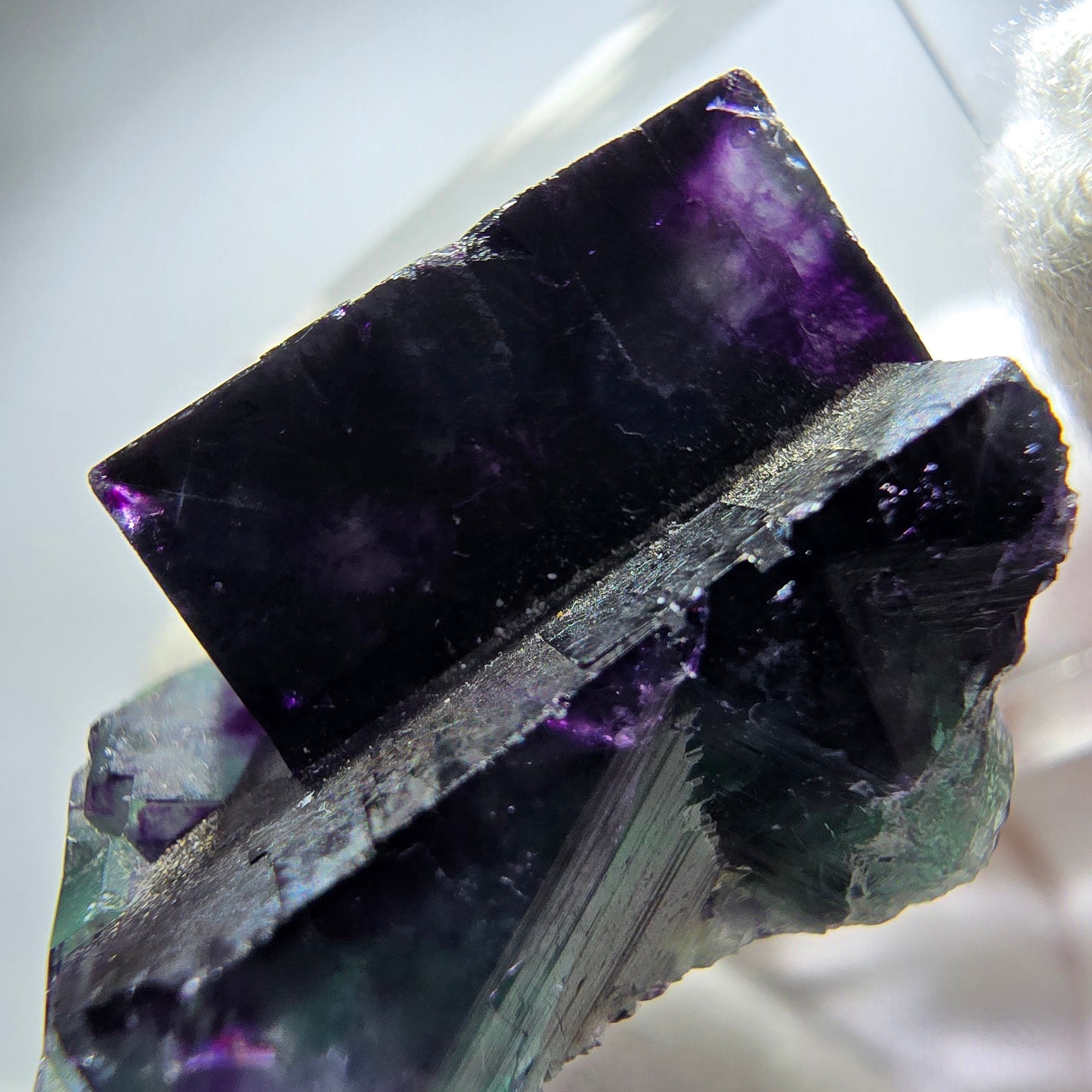 Spécimen rare de cube de fluorite fantôme, vert zonal et violet, Okorusu, Namibie, 27 x 26 x 18 mm