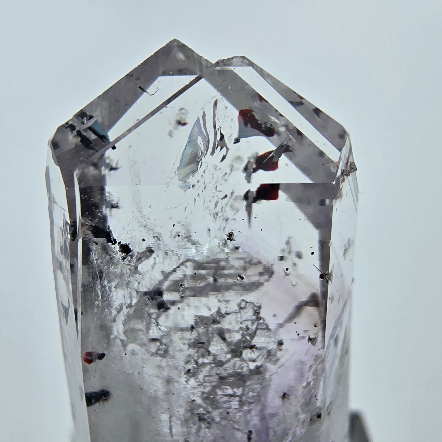 Harlekin Phantom Amethyst mit Analcim Streep Mine Goboboseb Namibia 36*18*10mm