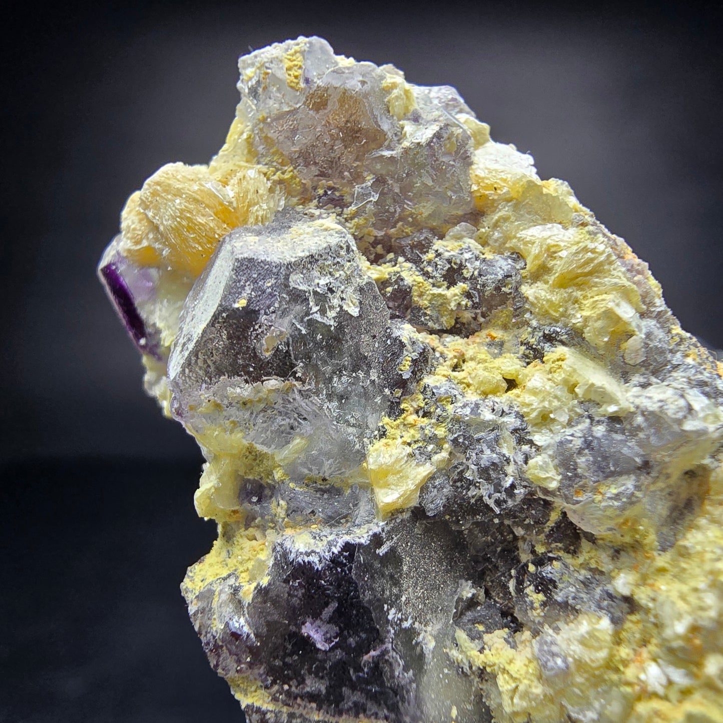 Fluorite fantôme claire, scène muscovite Erongo namibie, Collection 80*31*30mm