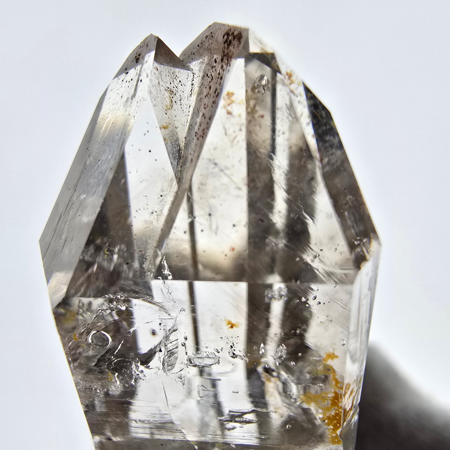 Sceptre de poche en quartz fumé fantôme squelette, Namibie, 42 x 21 x 17 mm