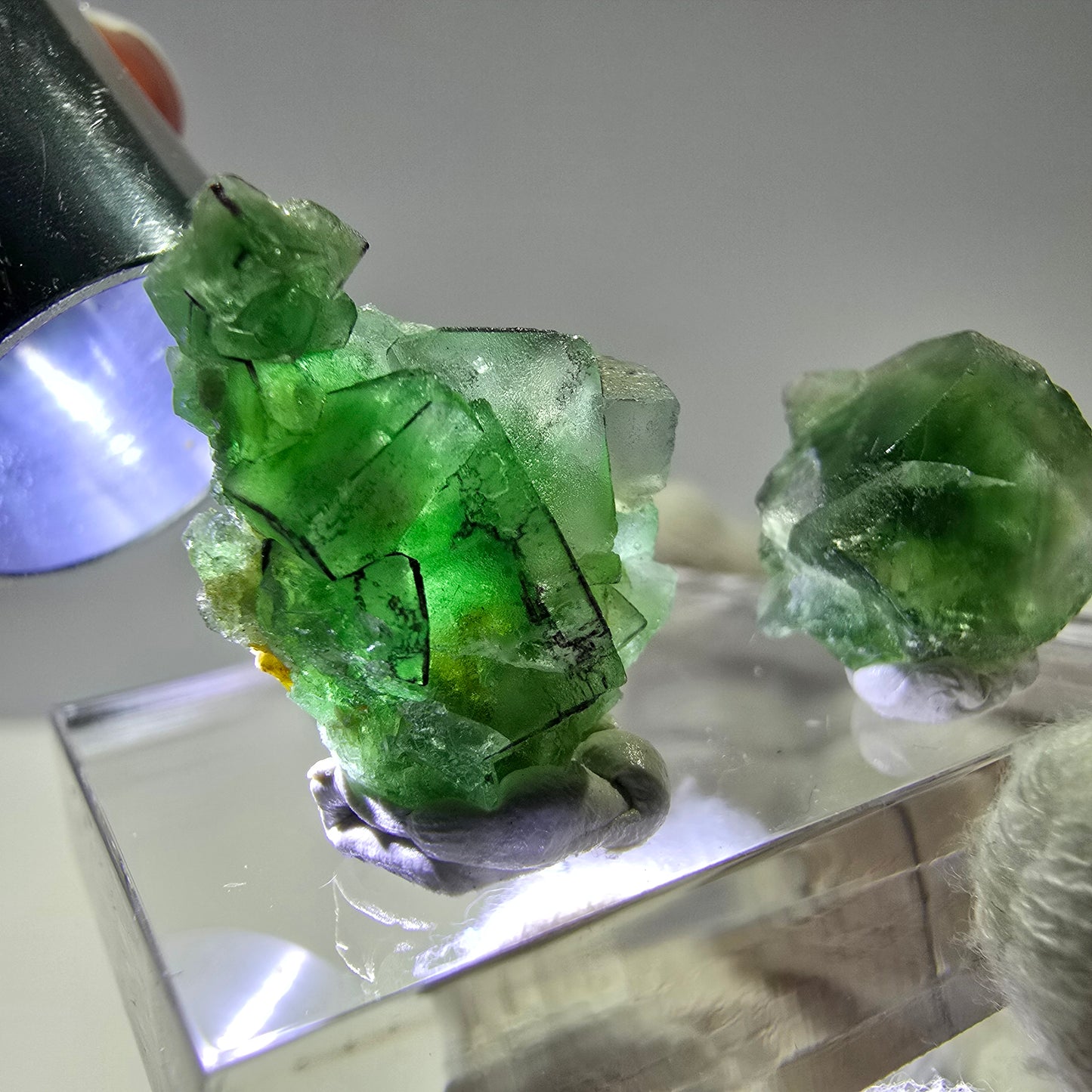 2er Set Phantom Fluorit Würfel, Muskovit Stufe Erongo, Namibia 22+14mm